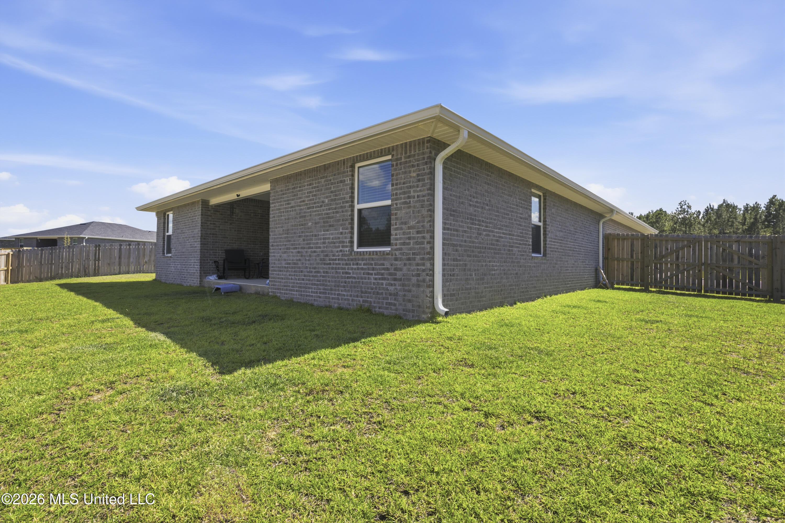 18052 Tiffany Renee Drive Property Photo 20