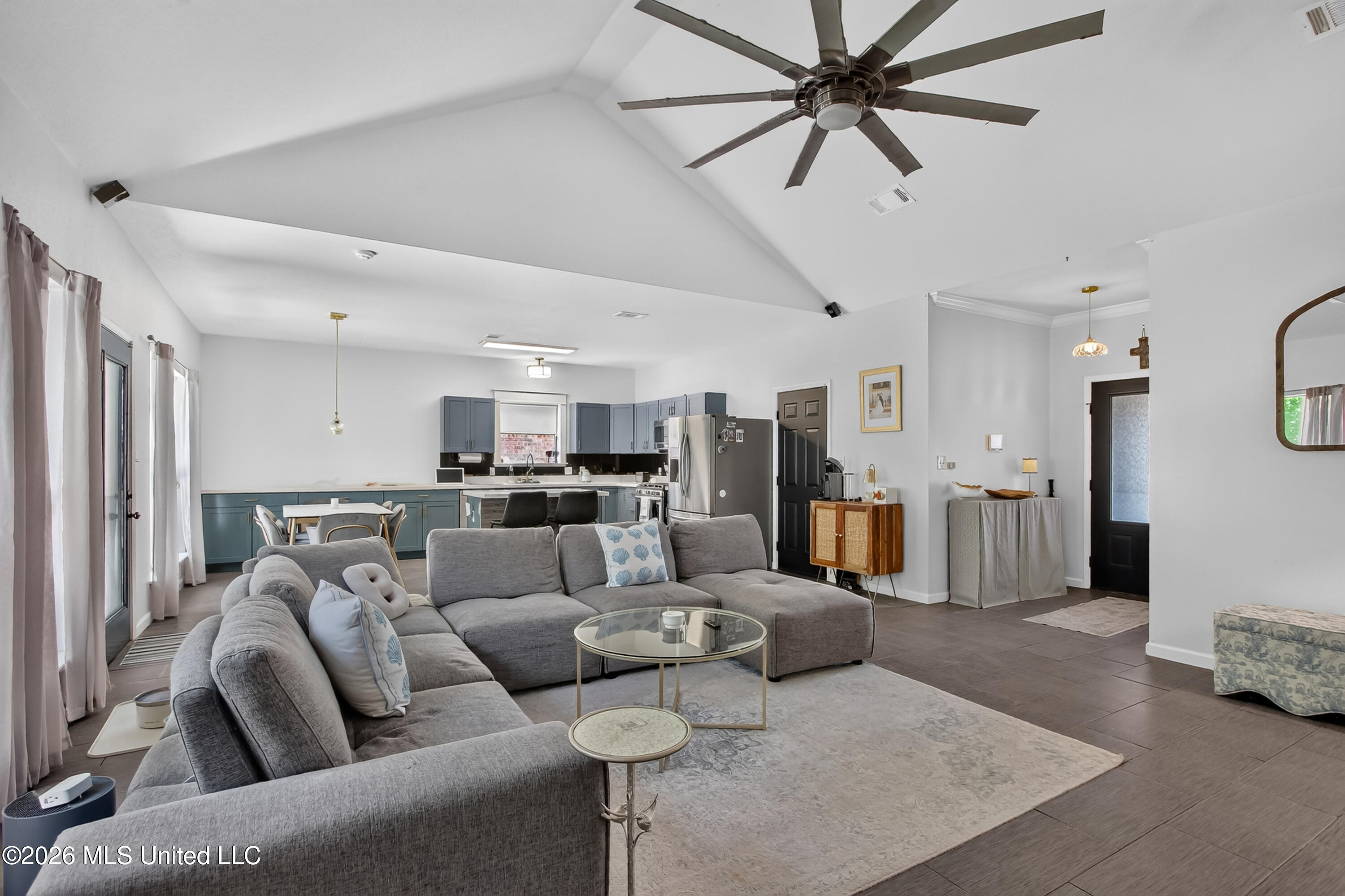 10281 English Manor Drive Property Photo 4