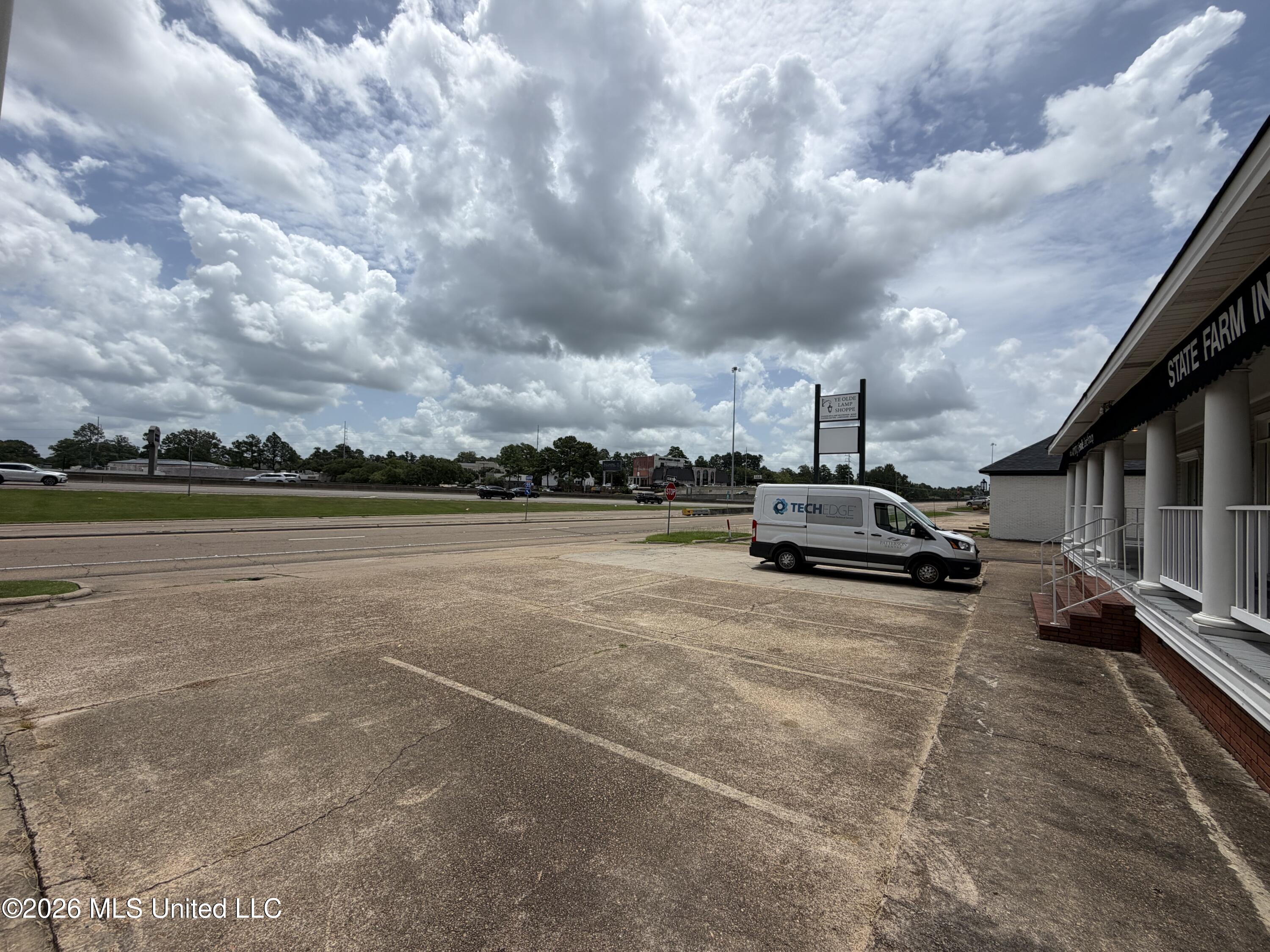 4505 Interstate 55 North Frontage Road Property Photo 7