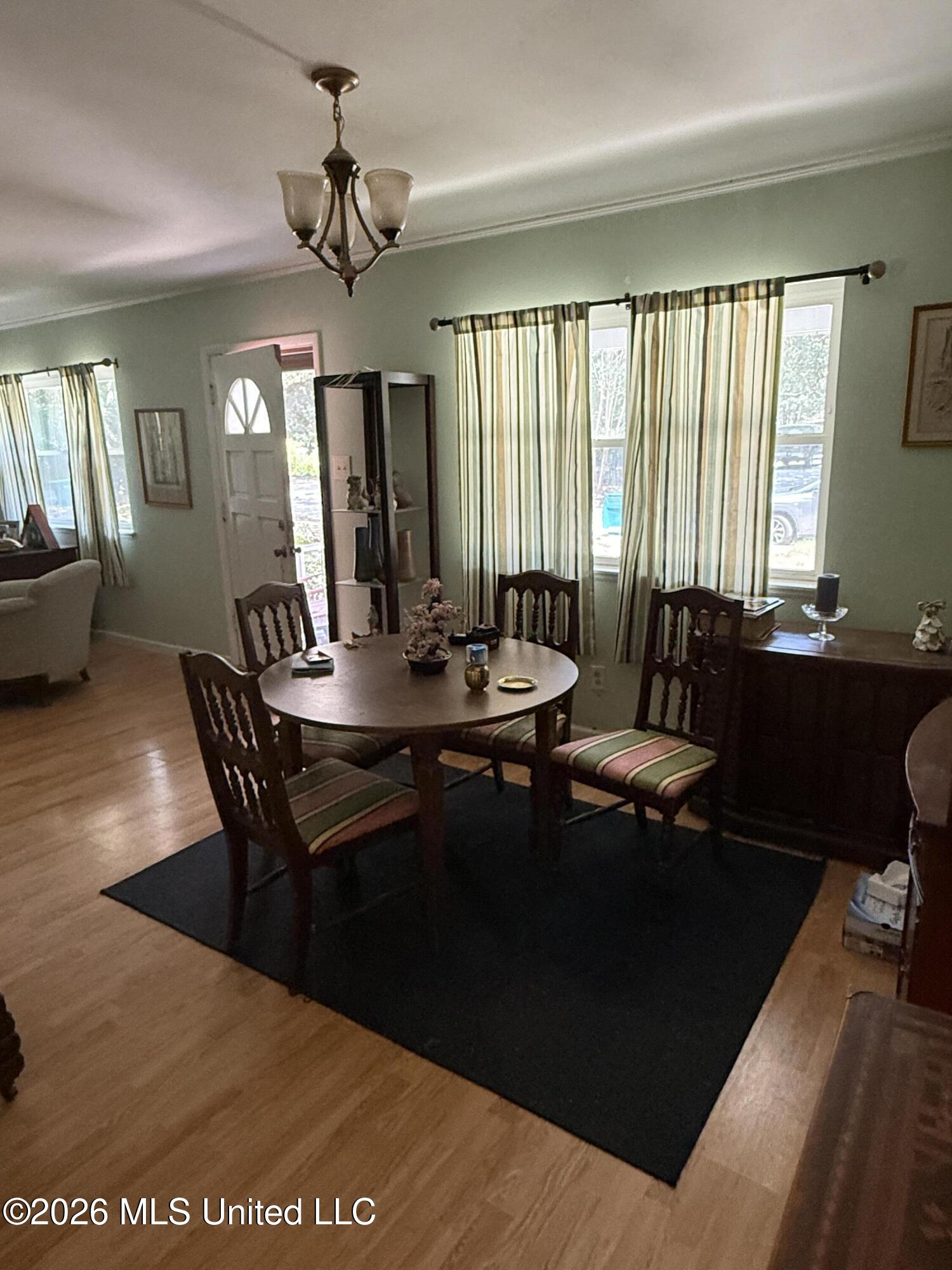 495 Gay Avenue Property Photo 6