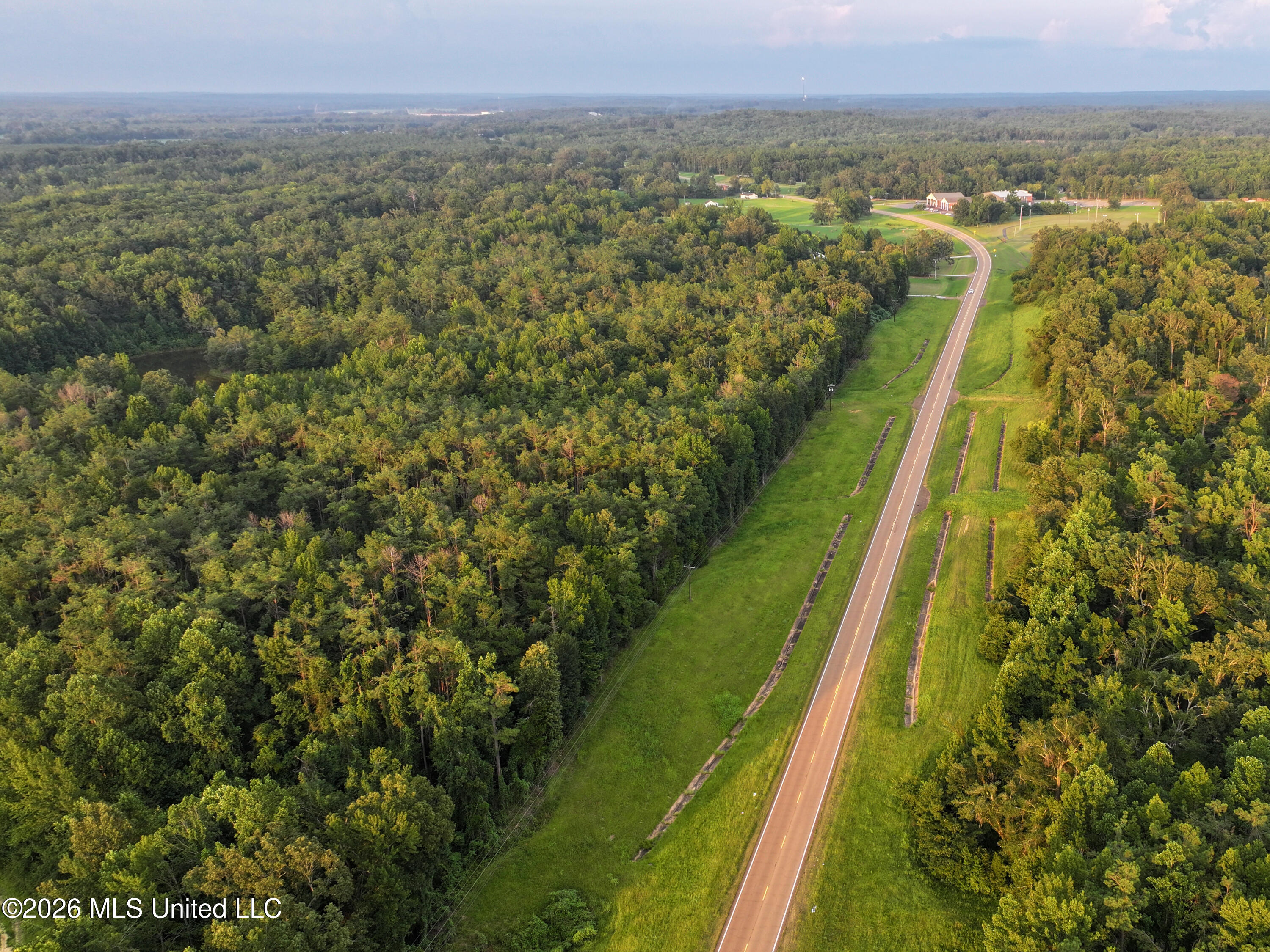 Highway 7 Property Photo 12