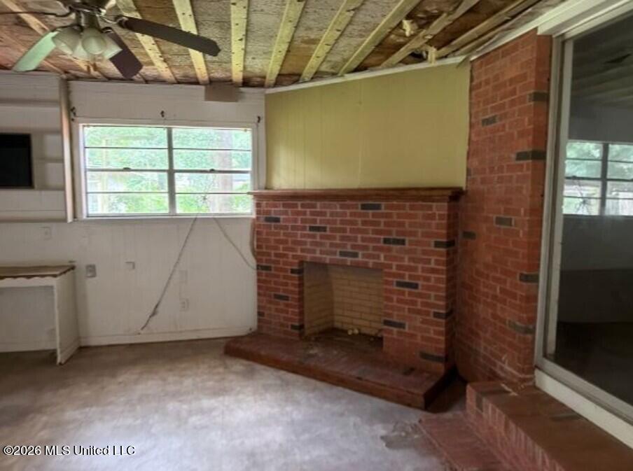 1123 Broadmoor Avenue Property Photo 4
