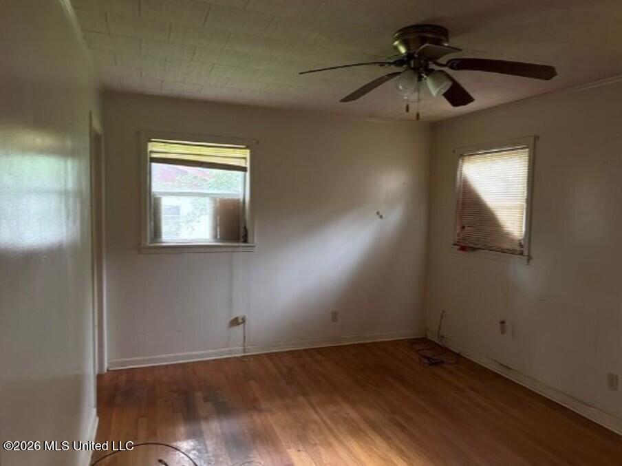 1123 Broadmoor Avenue Property Photo 7