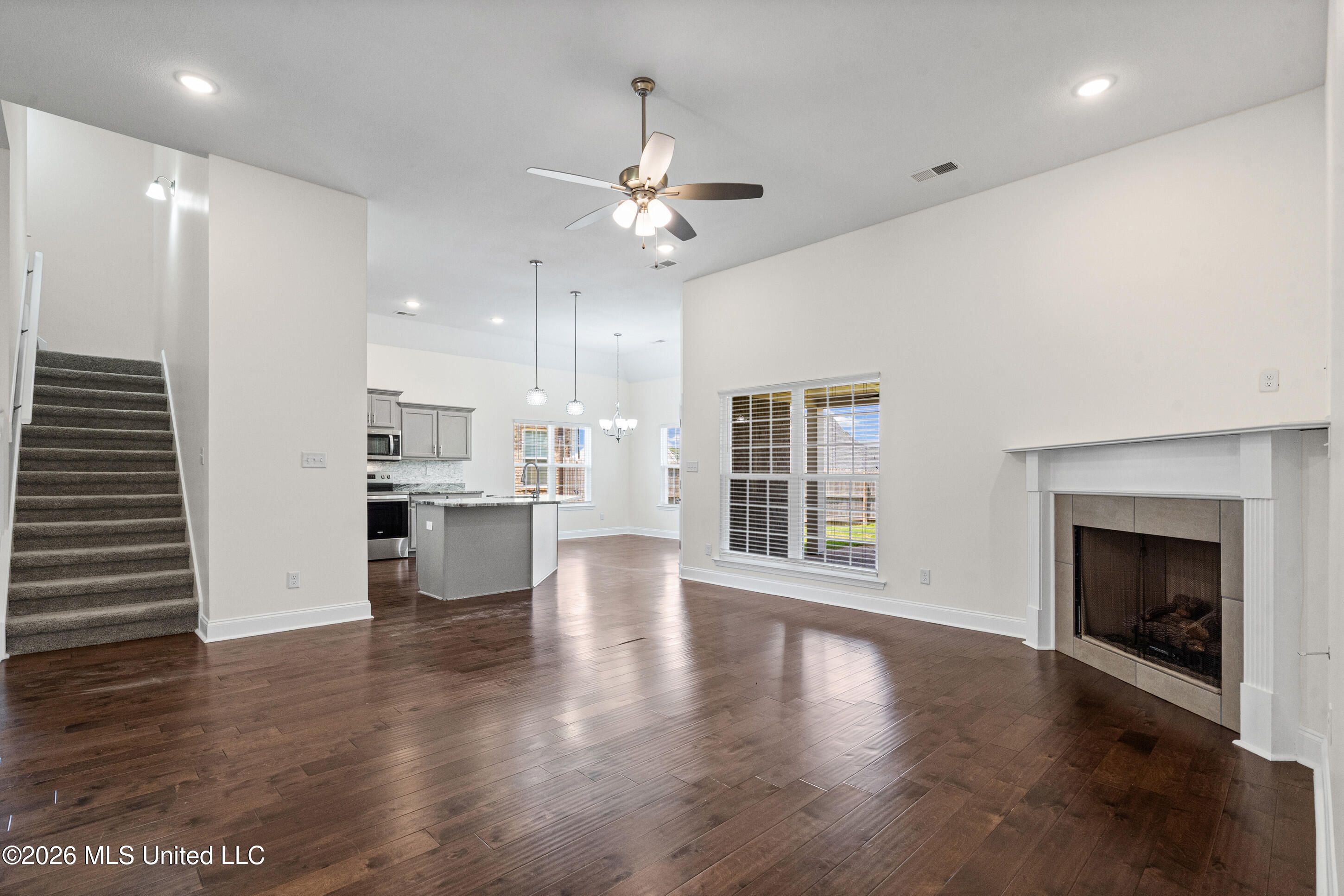 3545 Dandridge Terrace Property Photo 9