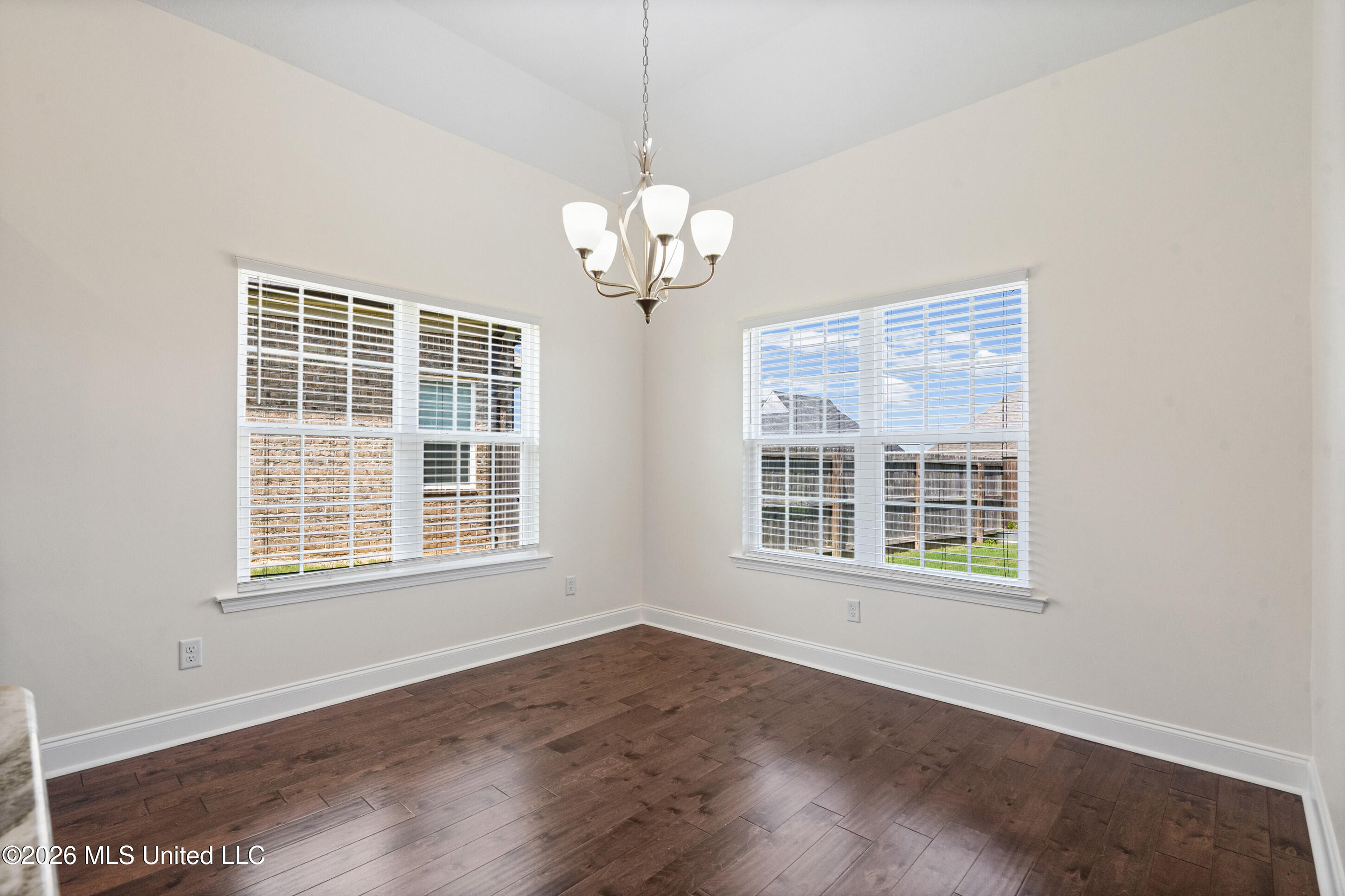 3545 Dandridge Terrace Property Photo 10