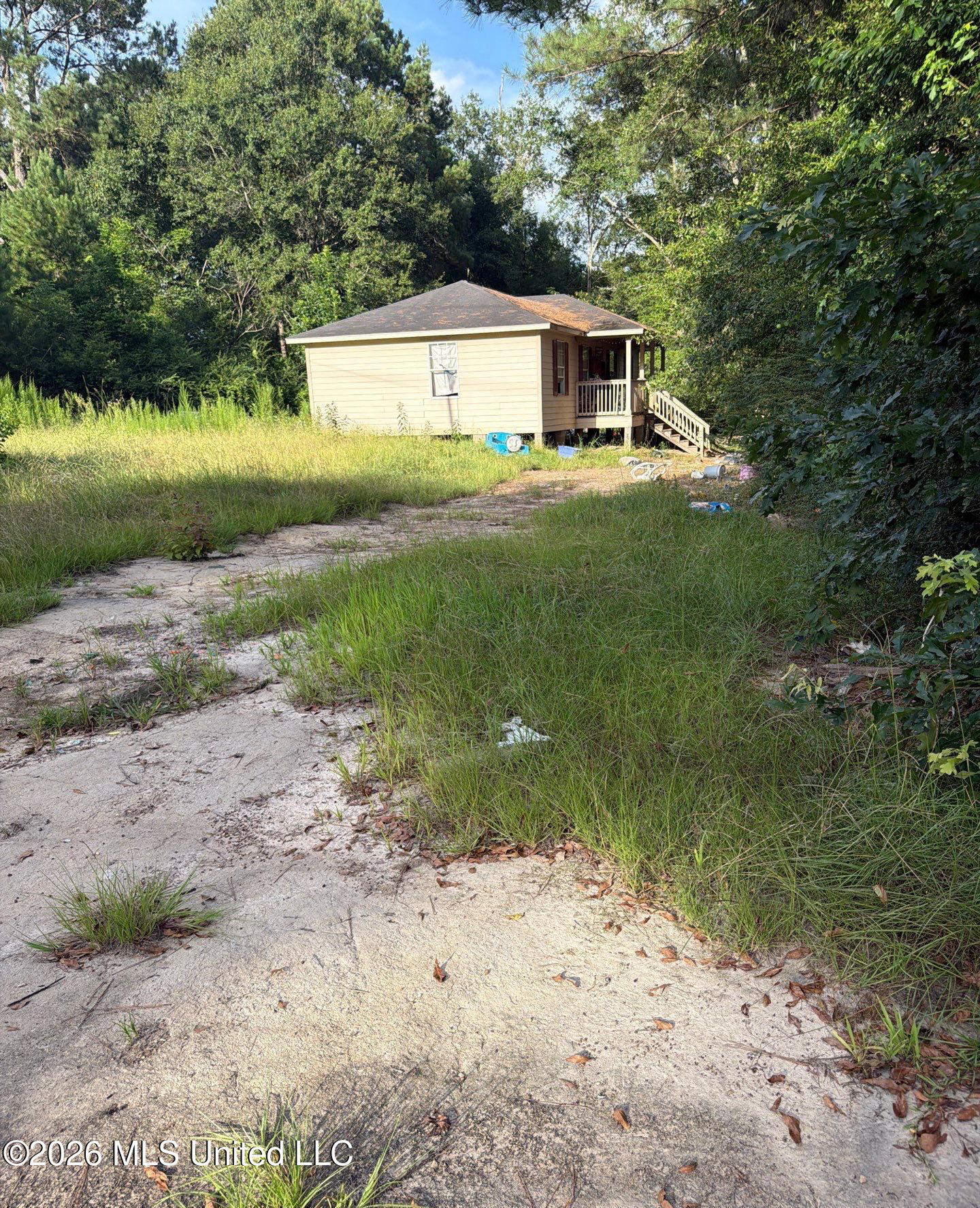 995 Old Hwy 15 Property Photo 10