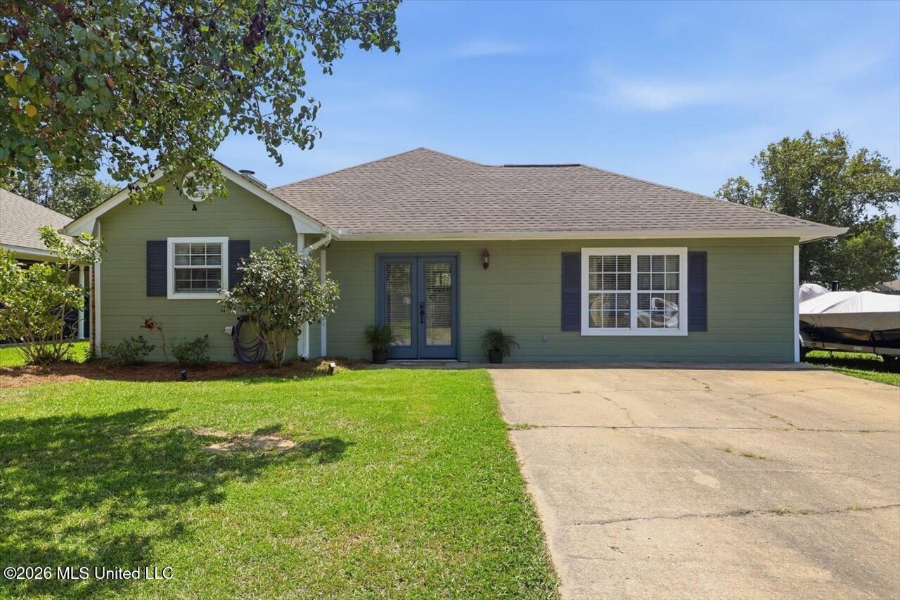 728 Whippoorwill Drive Property Photo 1