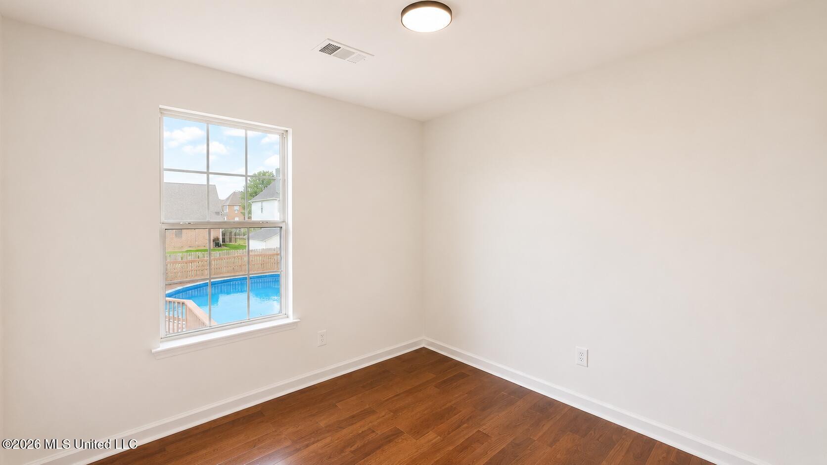 7184 Hunter Forest Drive Property Photo 24