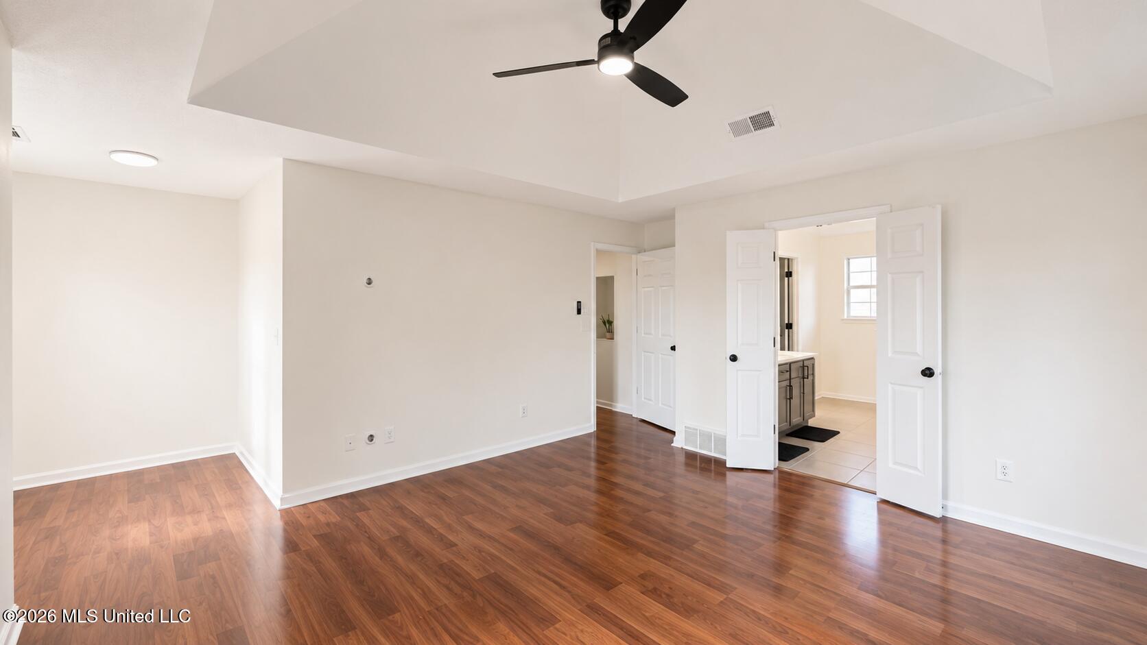 7184 Hunter Forest Drive Property Photo 25
