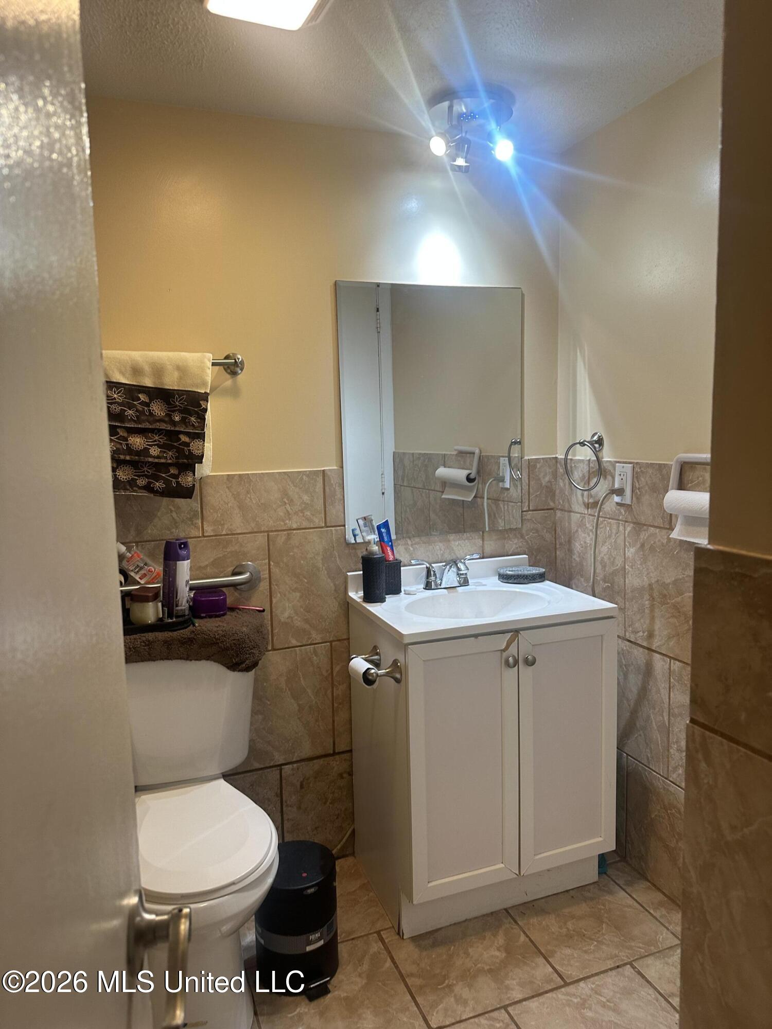 751 Neering Trail Property Photo 14