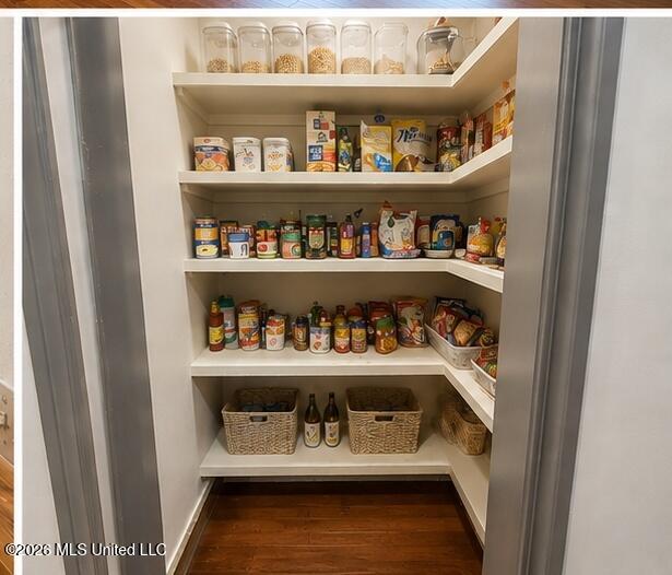 200 Stonington Drive Property Photo 7