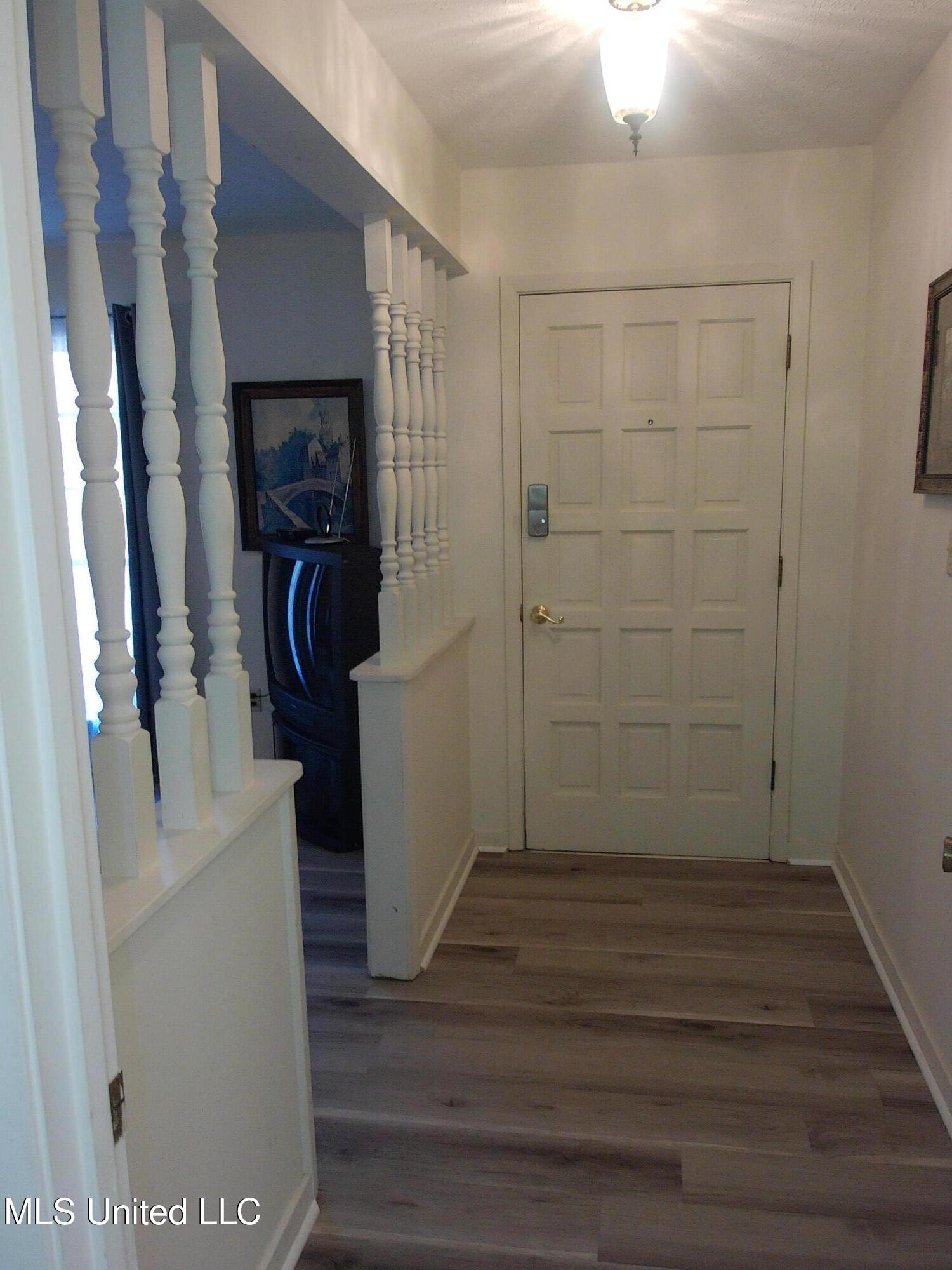 3407 Dundee Lane Property Photo 4