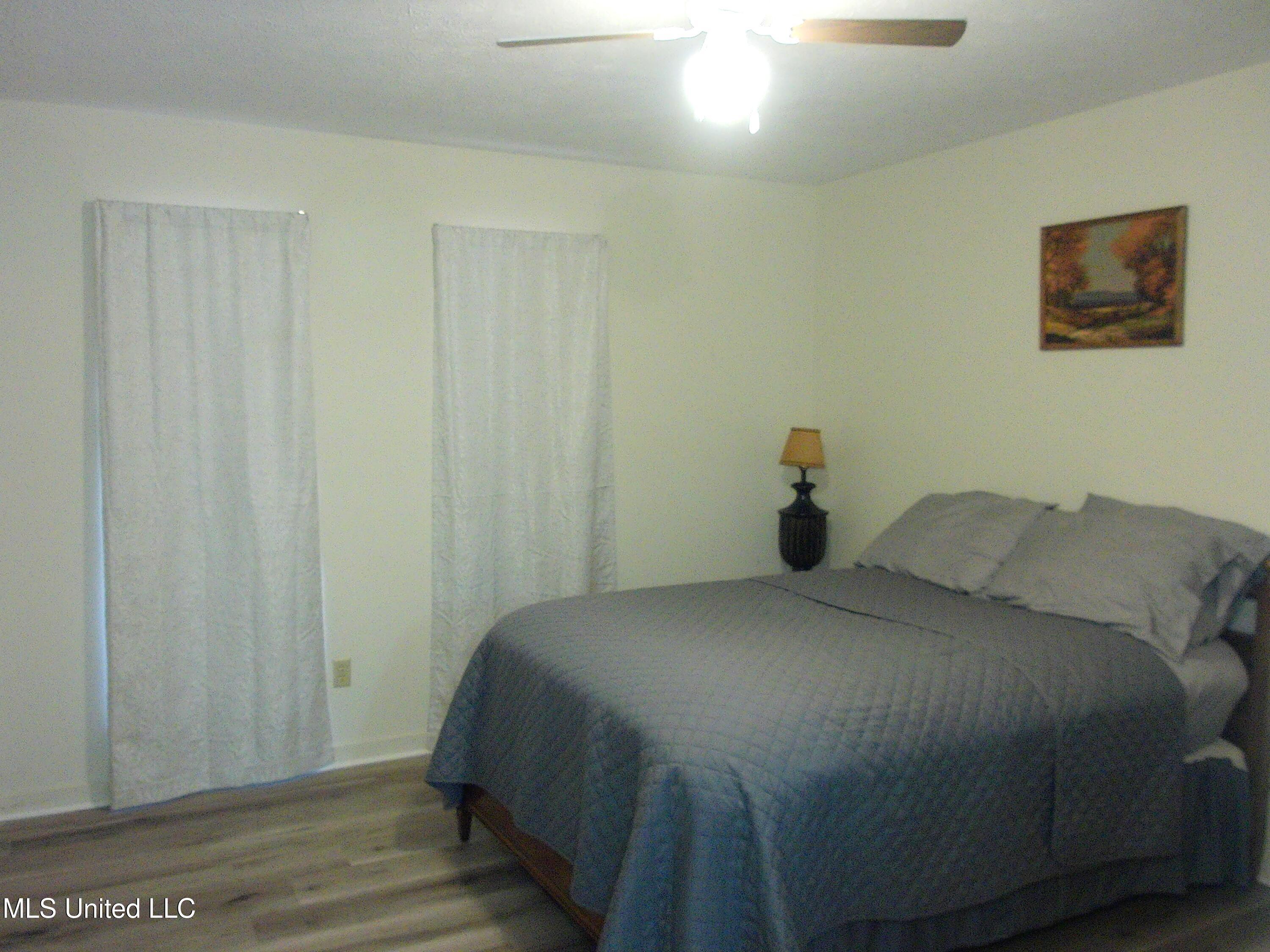 3407 Dundee Lane Property Photo 8