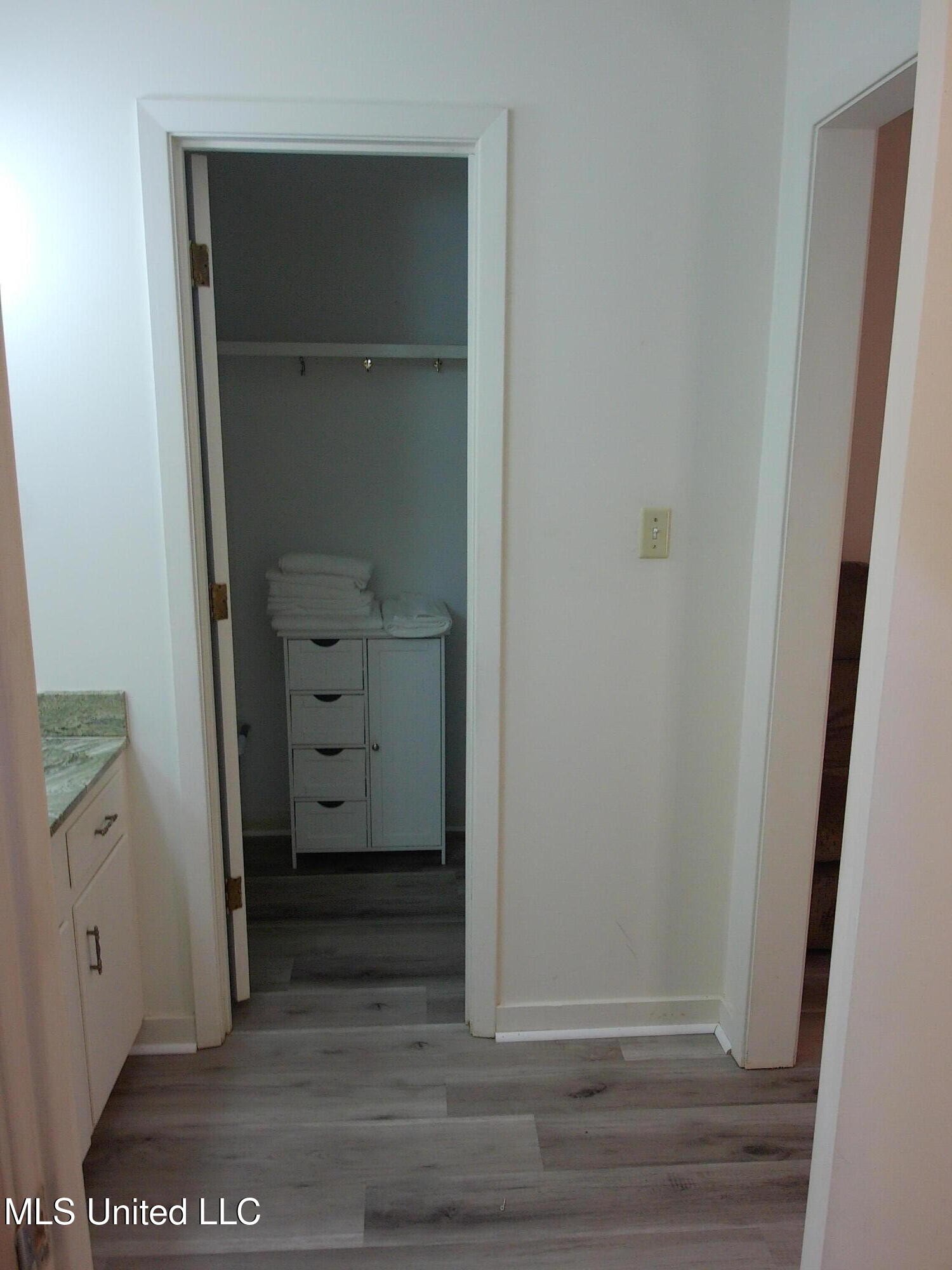 3407 Dundee Lane Property Photo 13