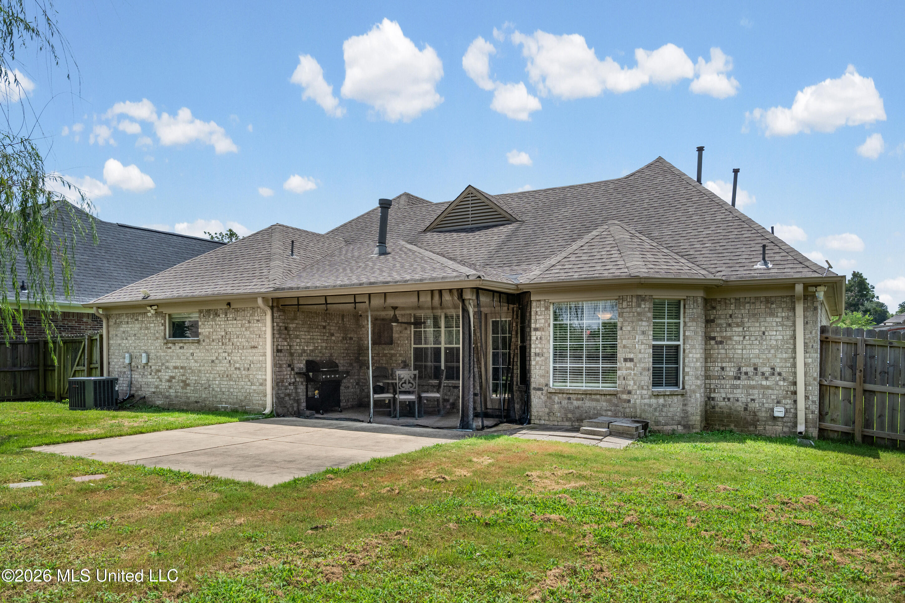 9768 Crape Myrtle Drive Property Photo 23