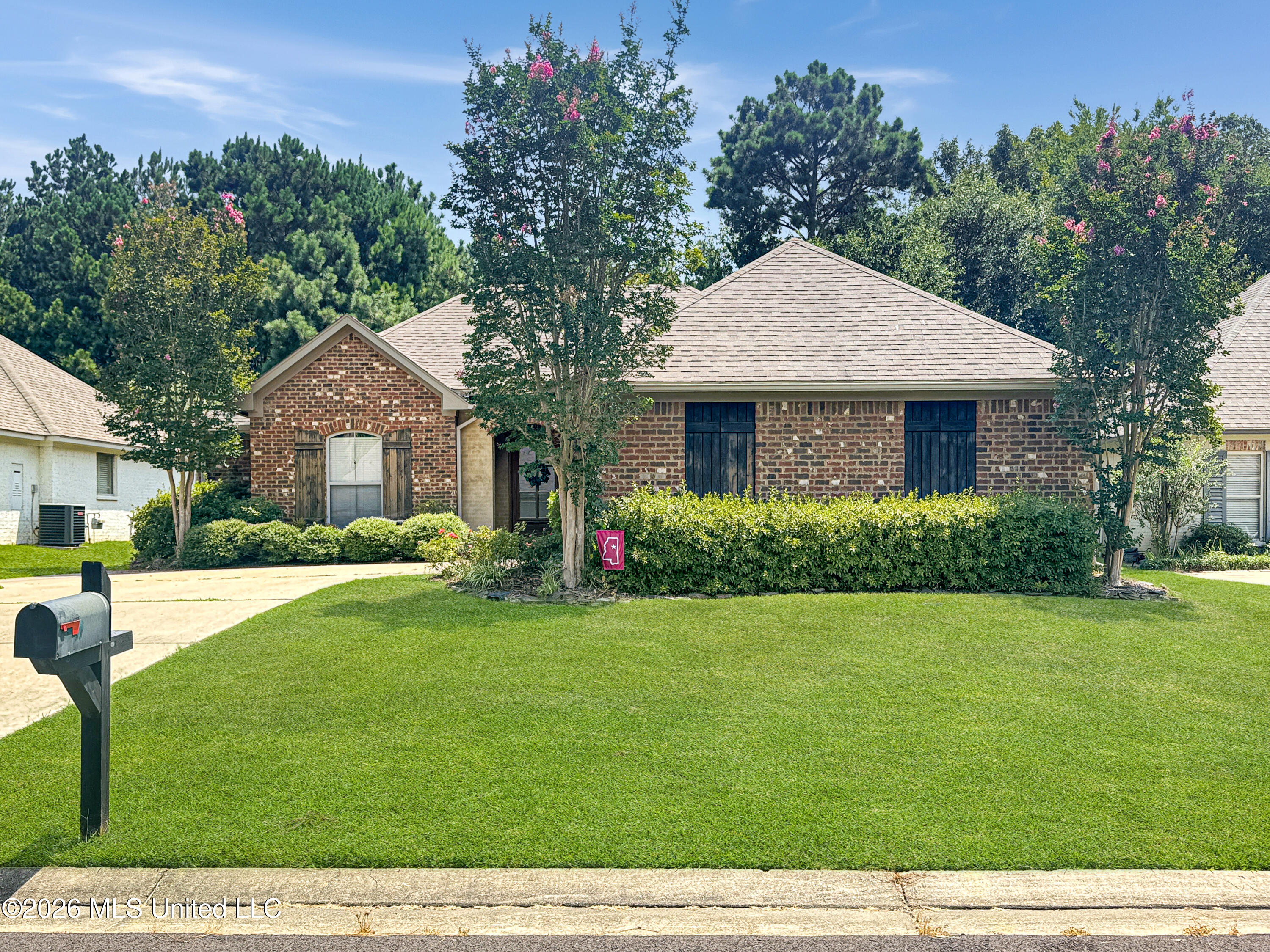 889 Willow Grande Circle Property Photo 1