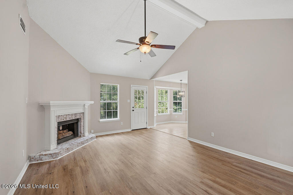 3019 Scarlet Oak Drive Property Photo 4