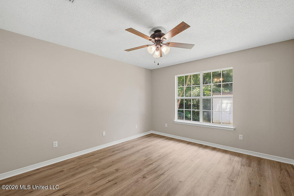 3019 Scarlet Oak Drive Property Photo 13