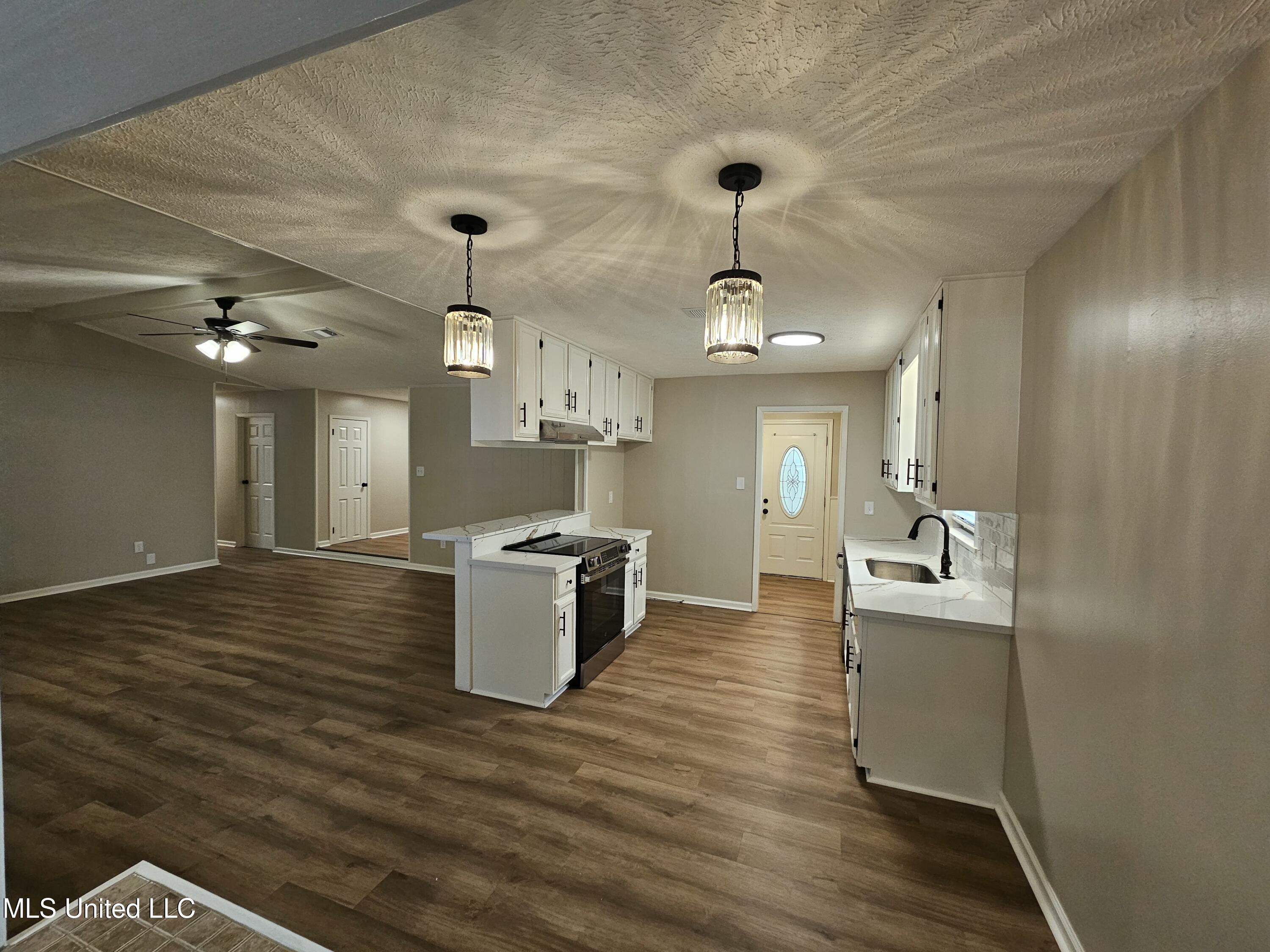 102 Magnolia Circle Property Photo 8
