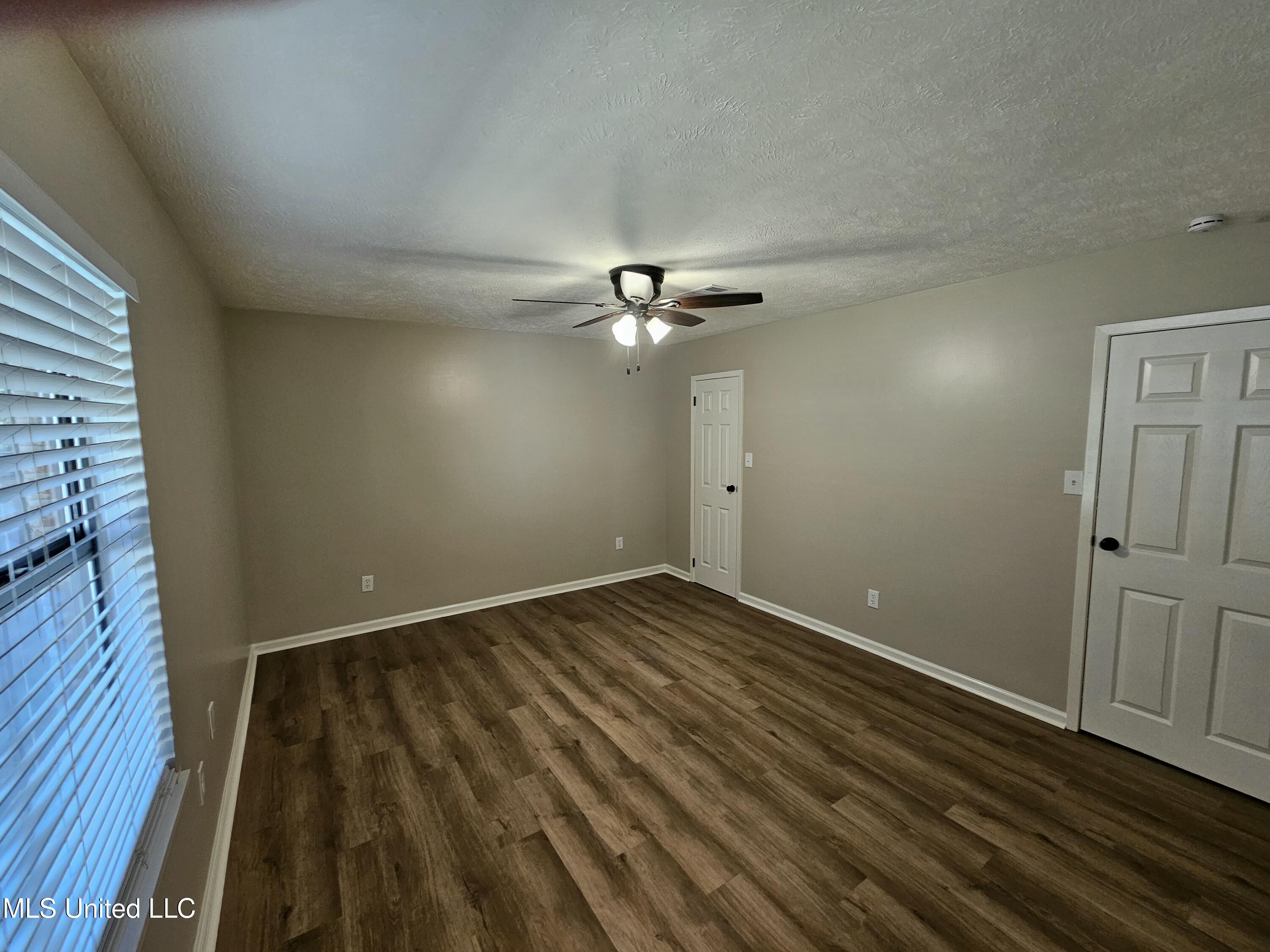 102 Magnolia Circle Property Photo 12