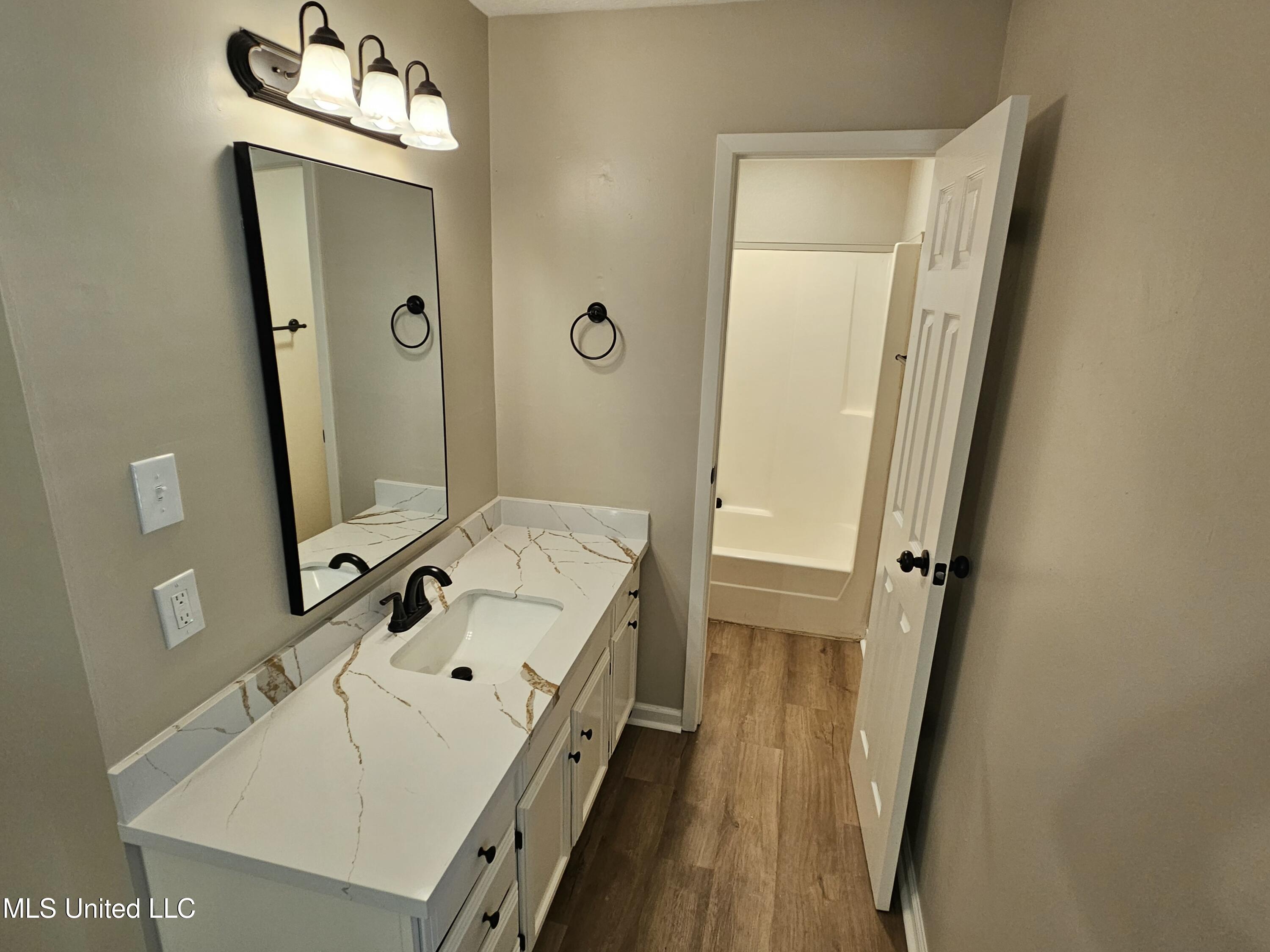 102 Magnolia Circle Property Photo 13