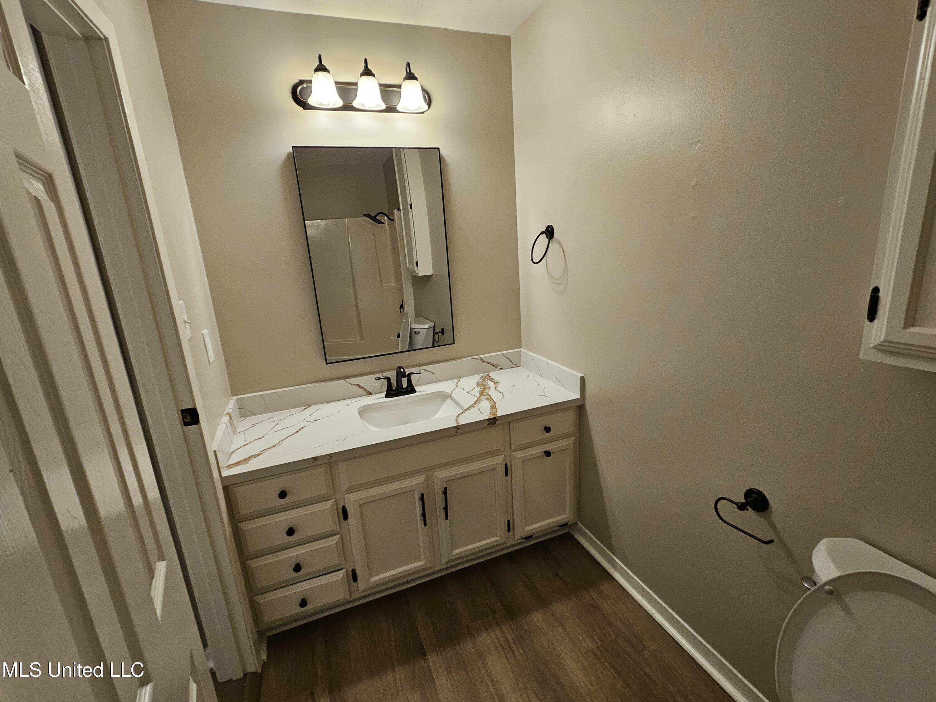 102 Magnolia Circle Property Photo 16