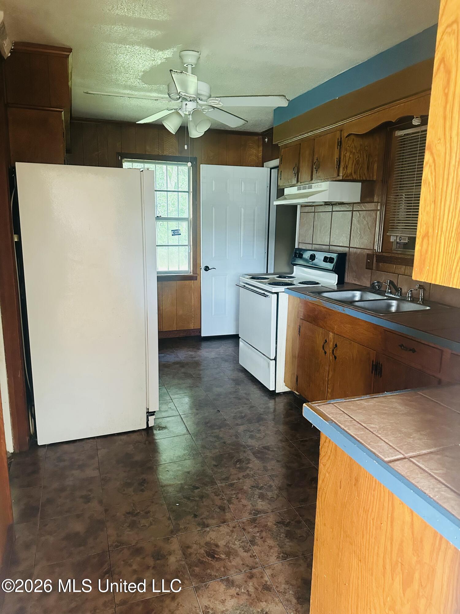 508 Queen Park Circle Property Photo 19