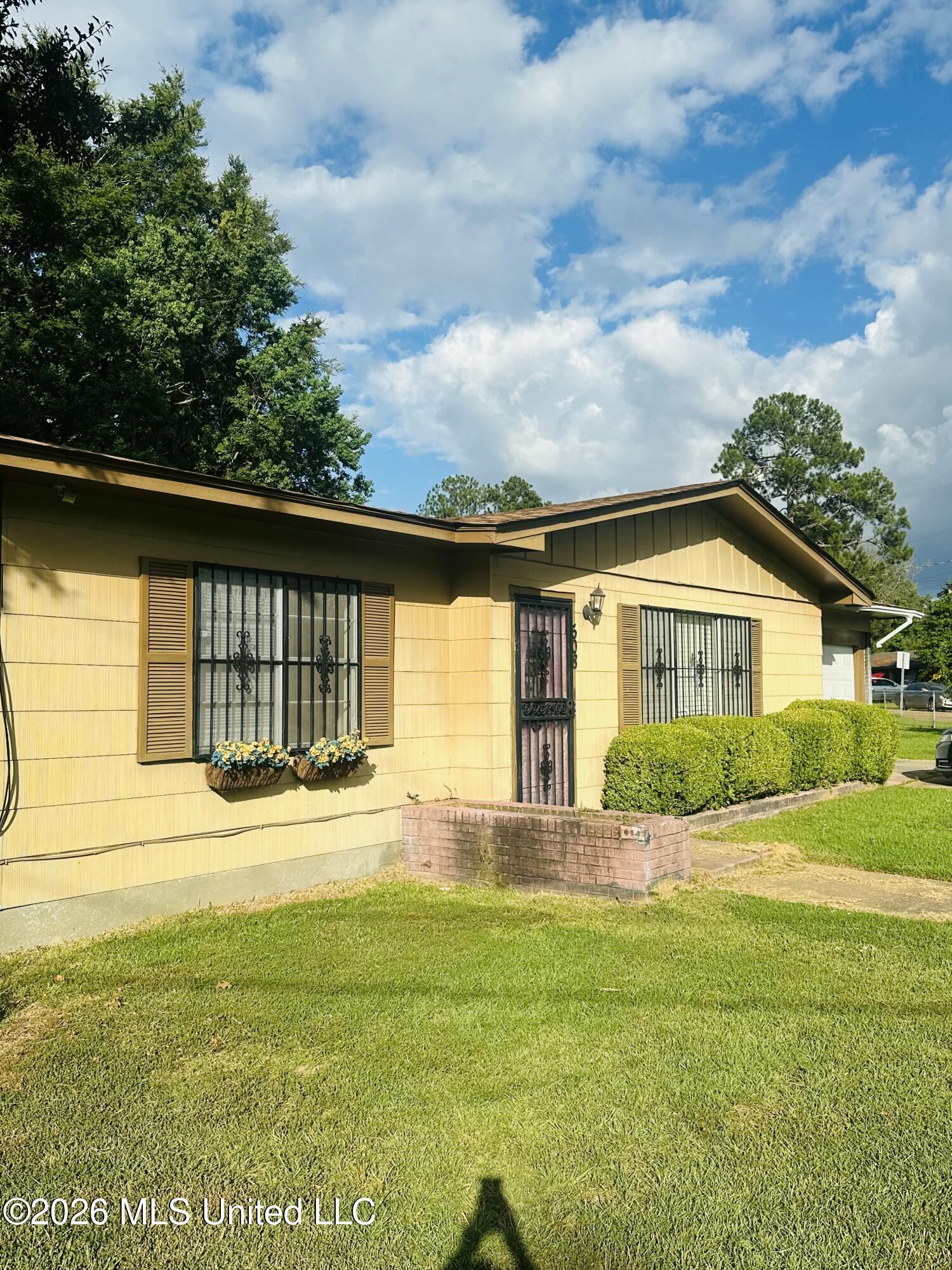 508 Queen Park Circle Property Photo 34