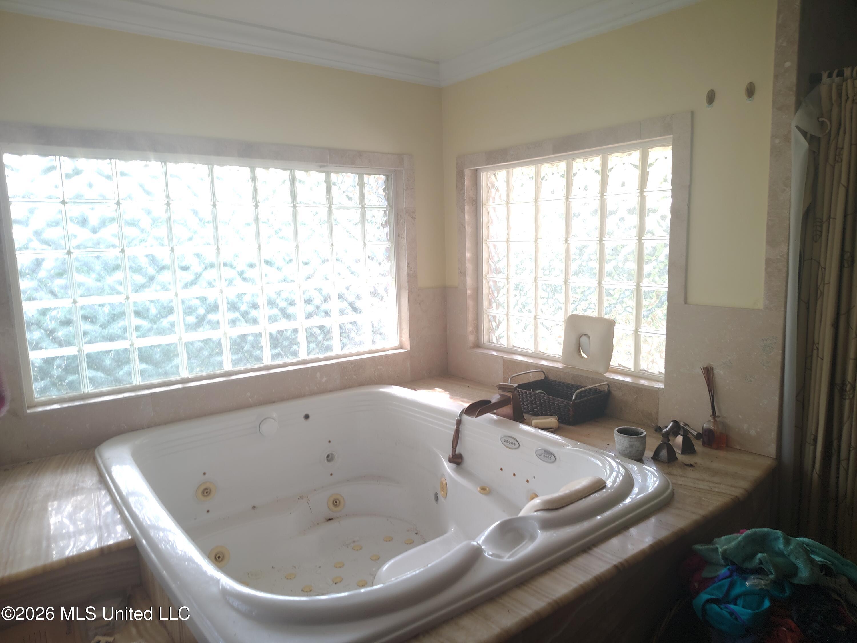 311 Lakeview Boulevard Property Photo 9