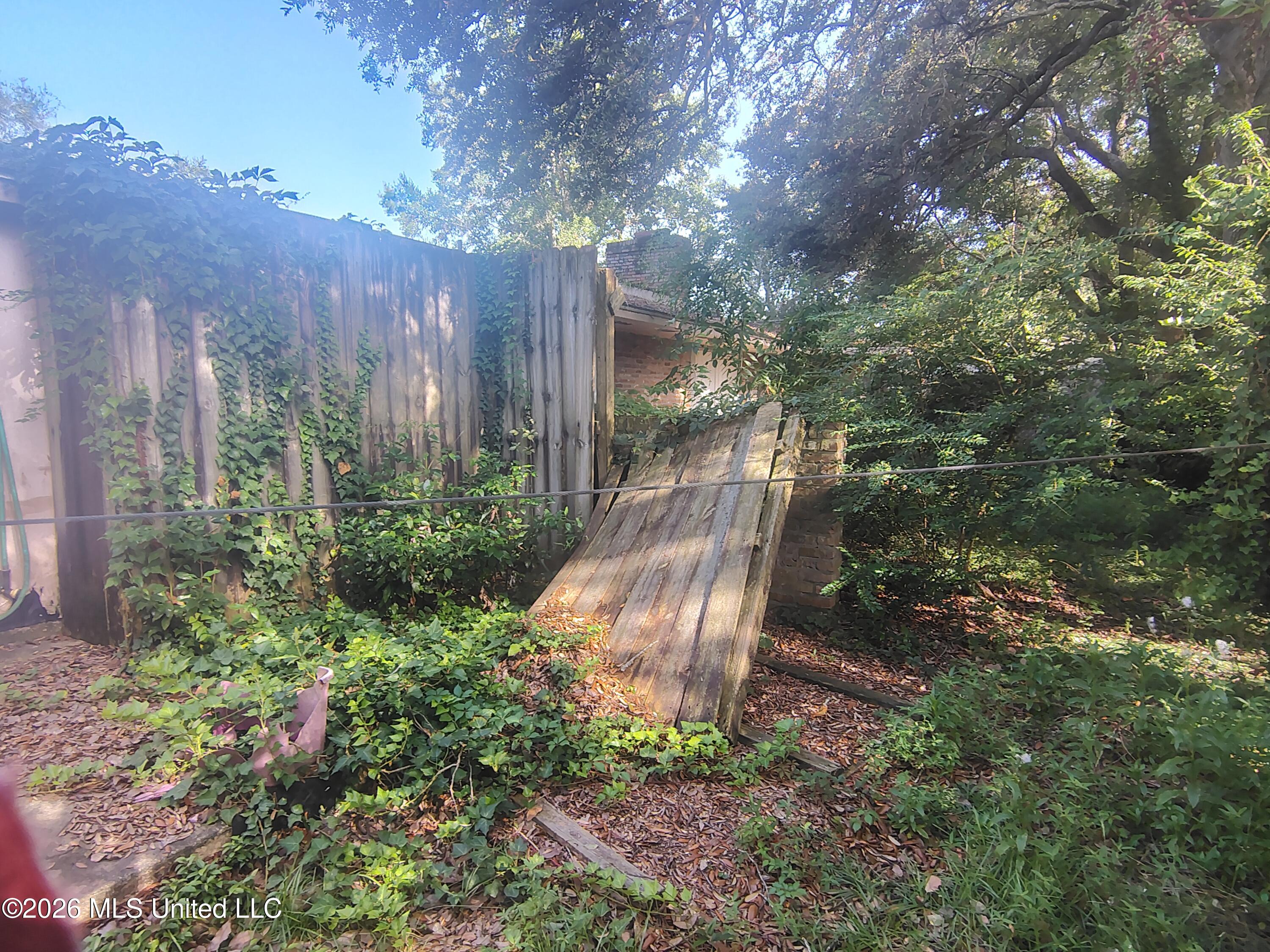 311 Lakeview Boulevard Property Photo 15