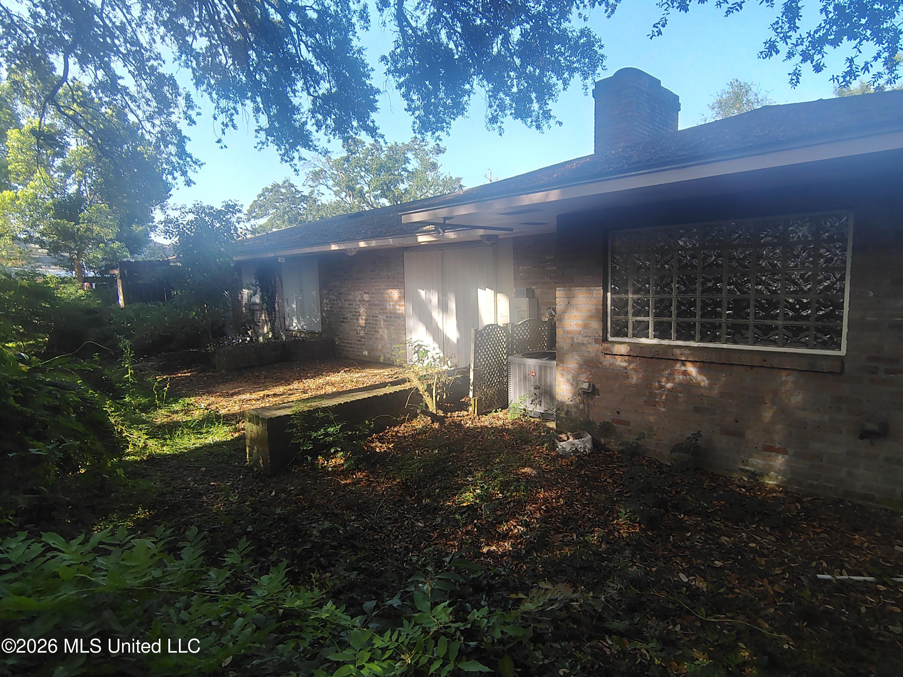 311 Lakeview Boulevard Property Photo 17
