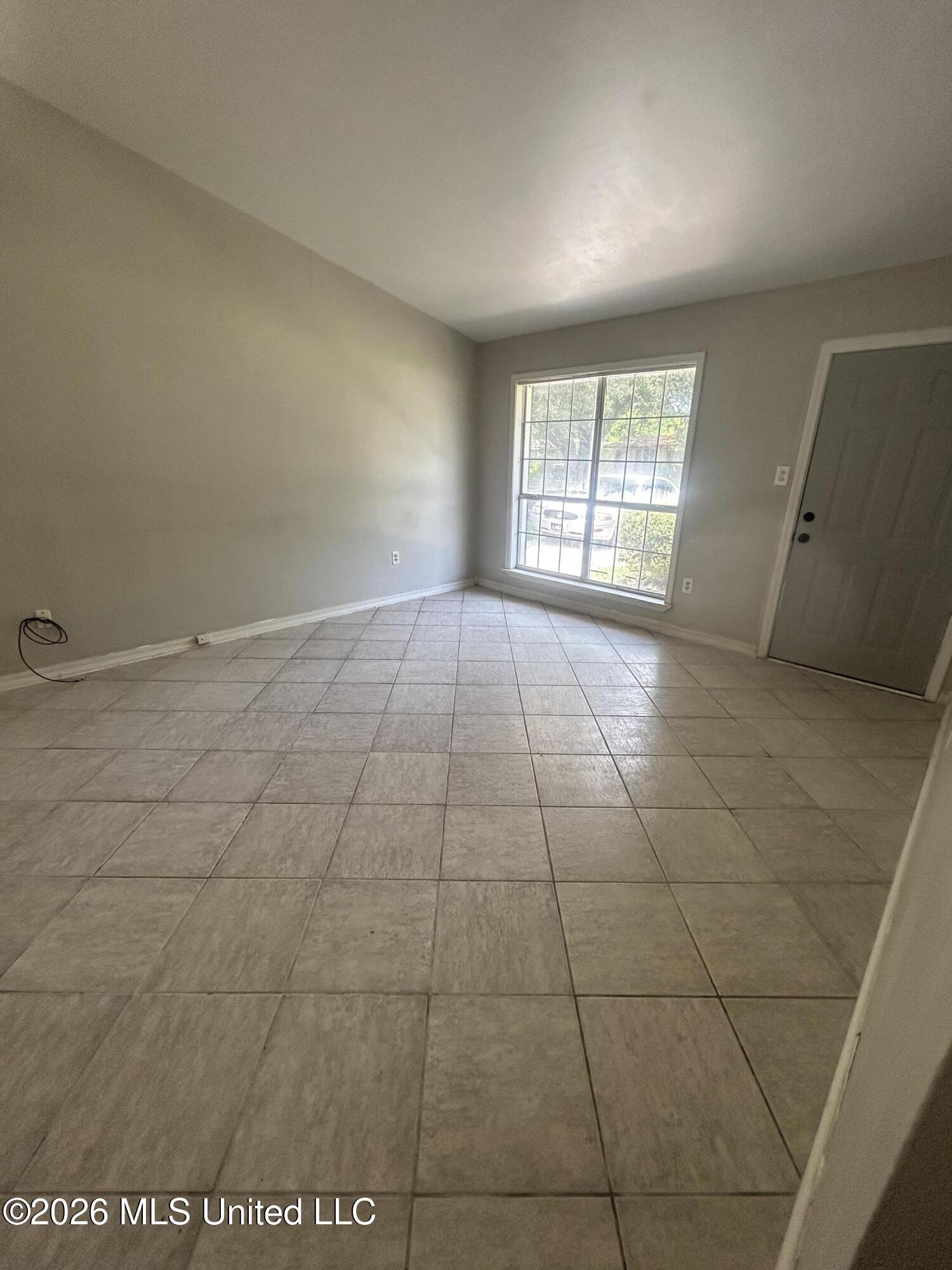 1210 Plum Street Property Photo 3