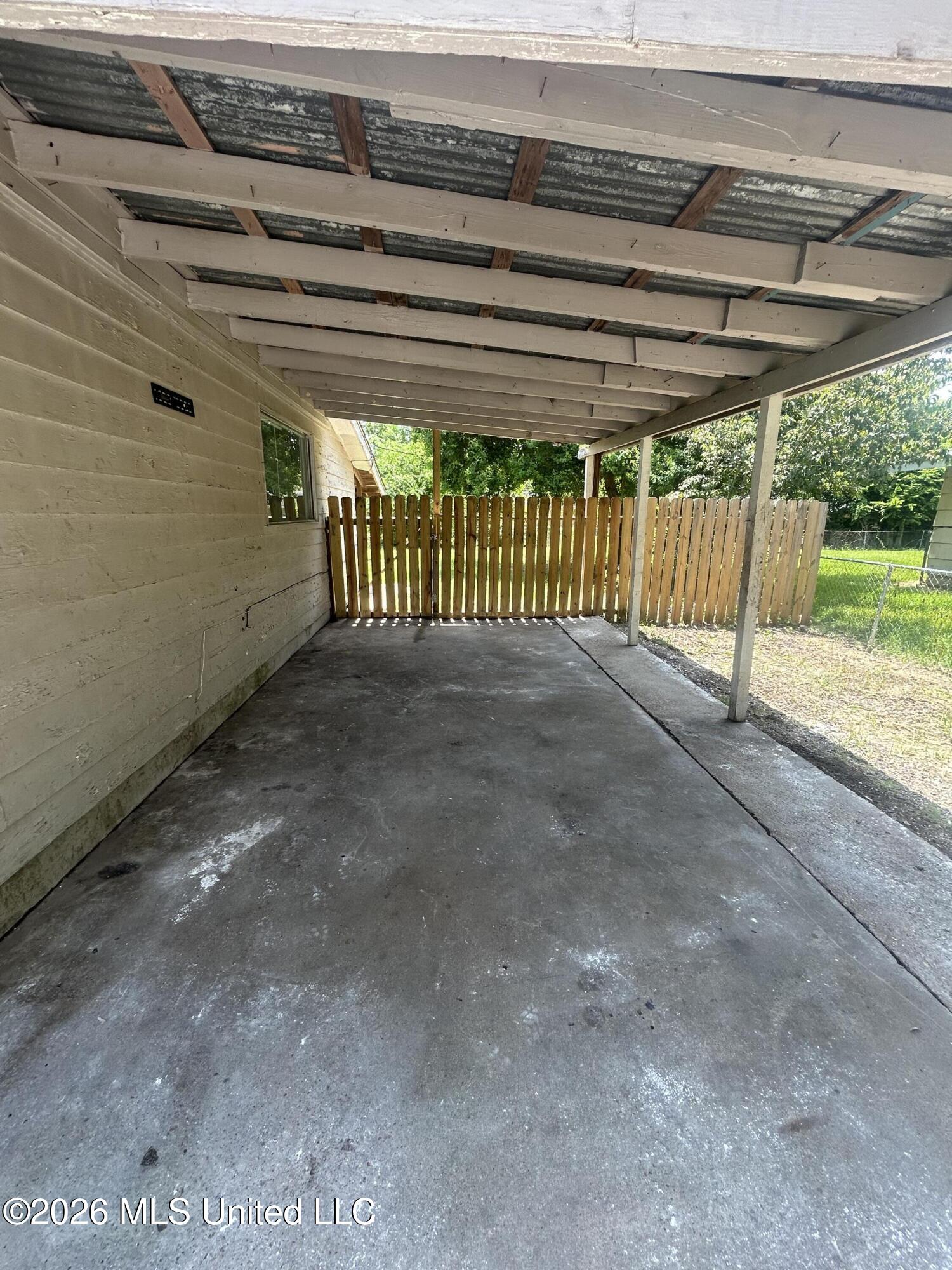 1210 Plum Street Property Photo 9
