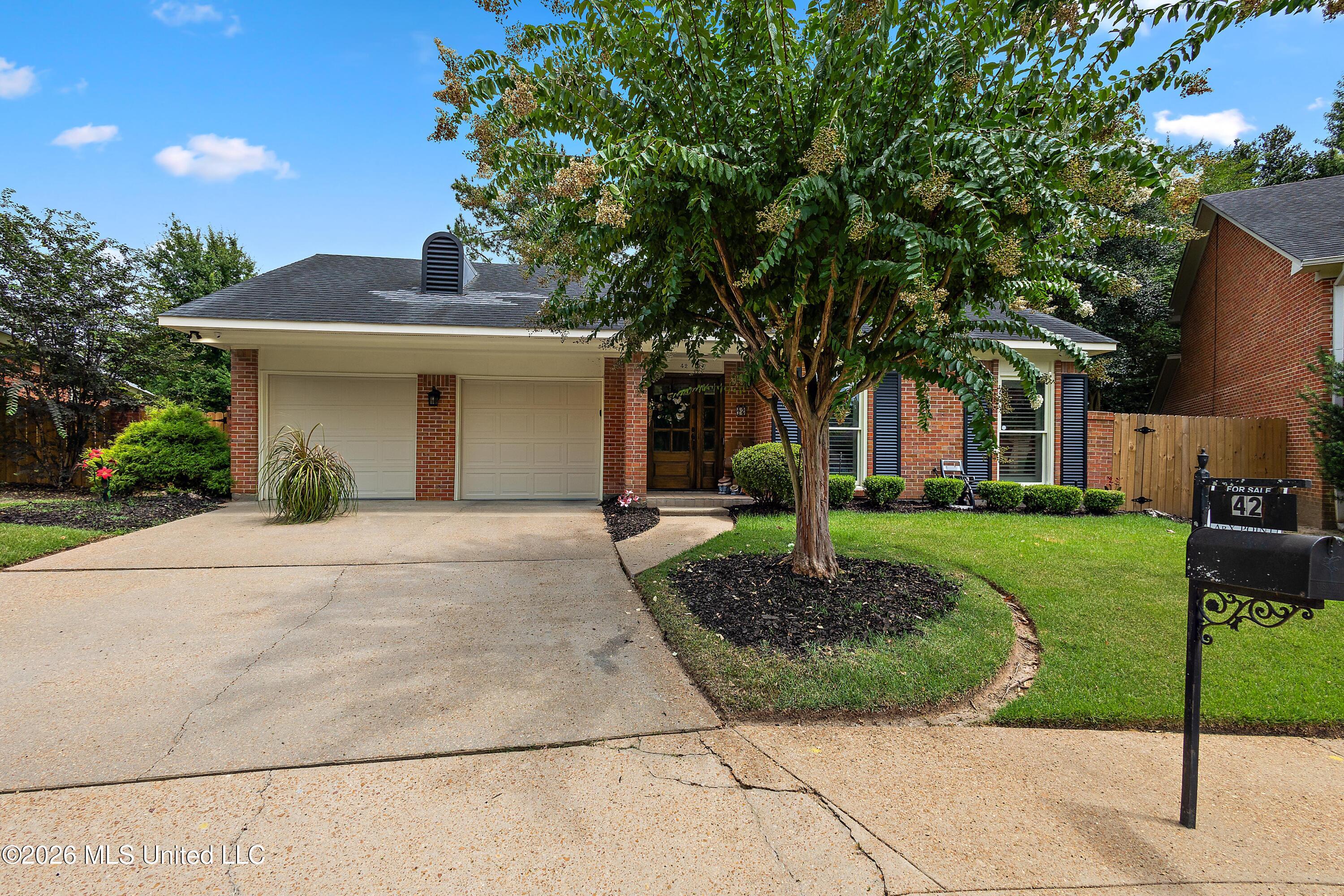 42 Robinwood Place Property Photo 1