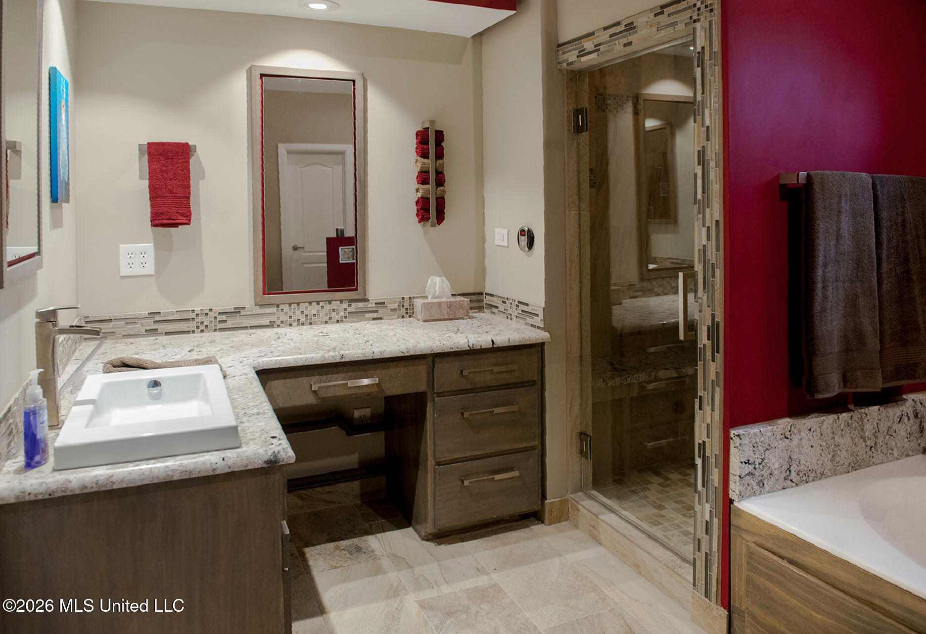113 Kenbridge Lane Property Photo 17