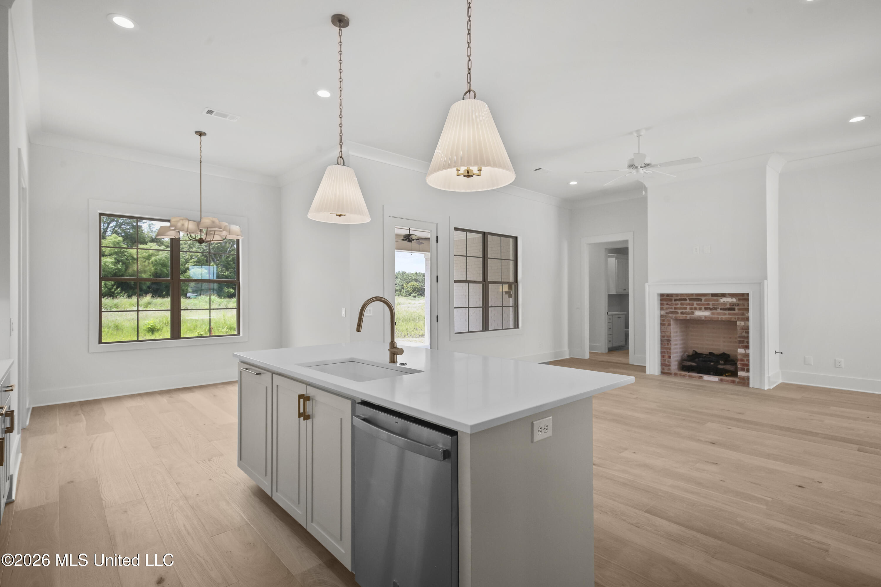 507 Friars Cove Property Photo 6