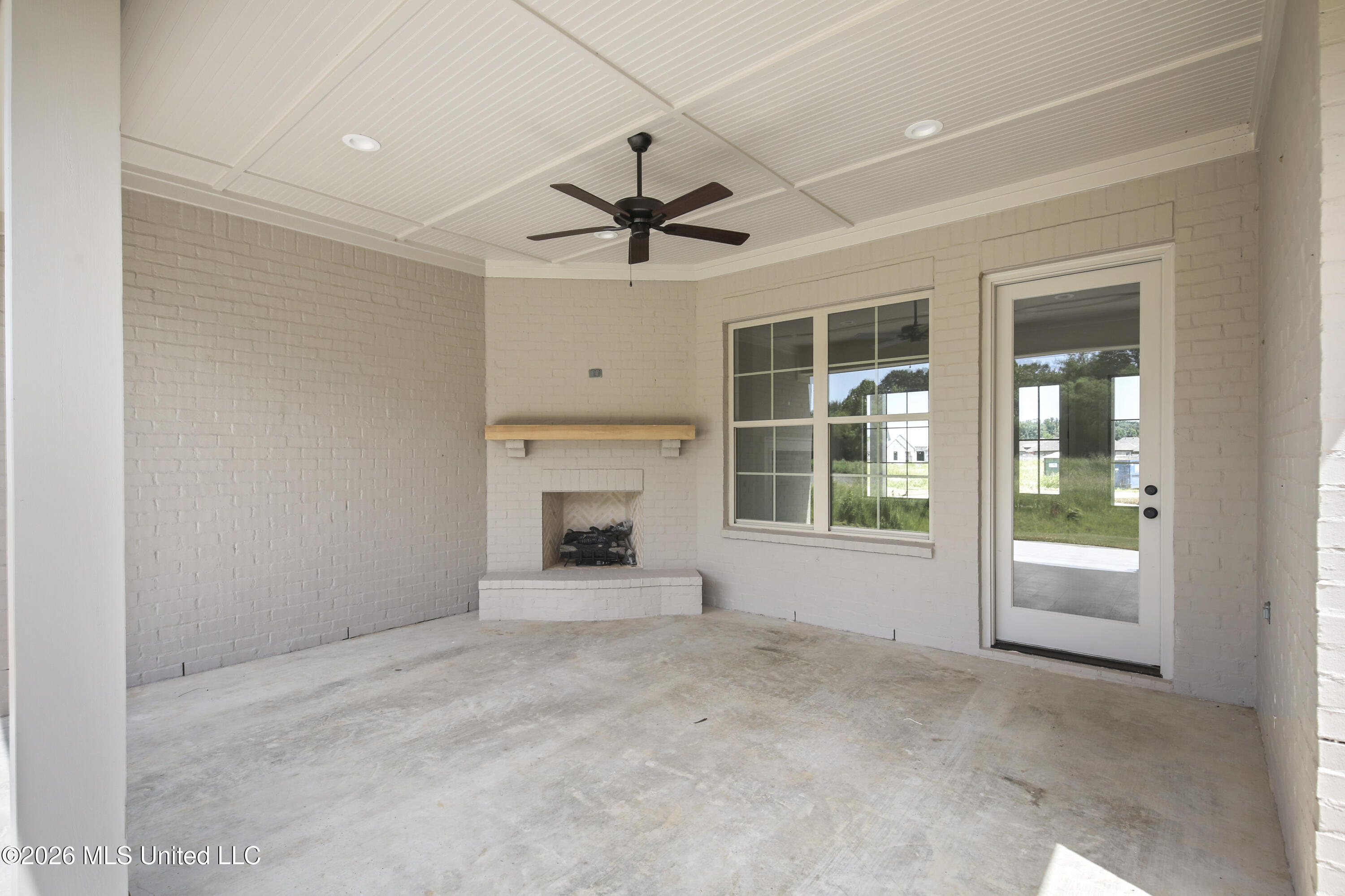 507 Friars Cove Property Photo 17