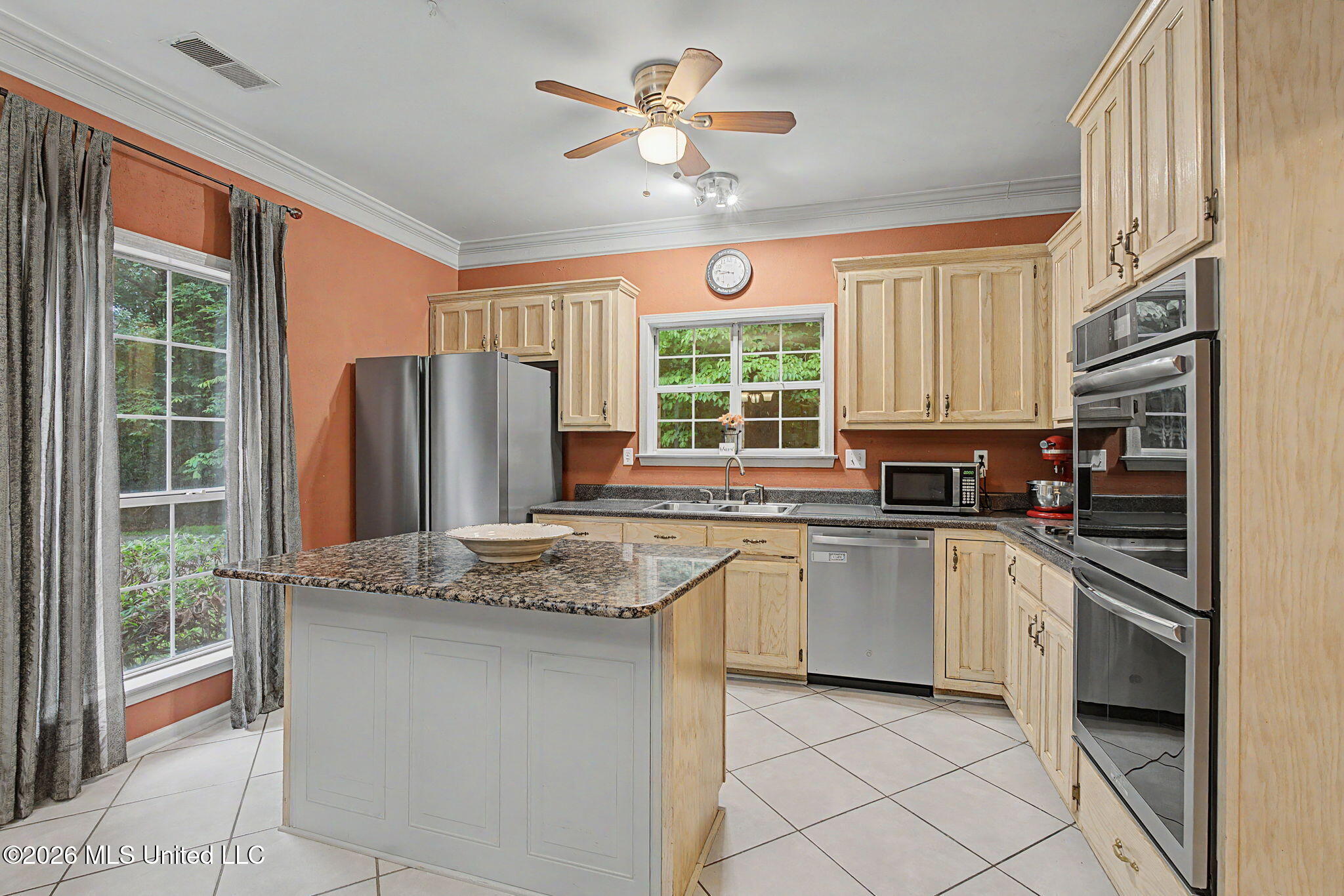 9485 Brigid Drive Property Photo 5