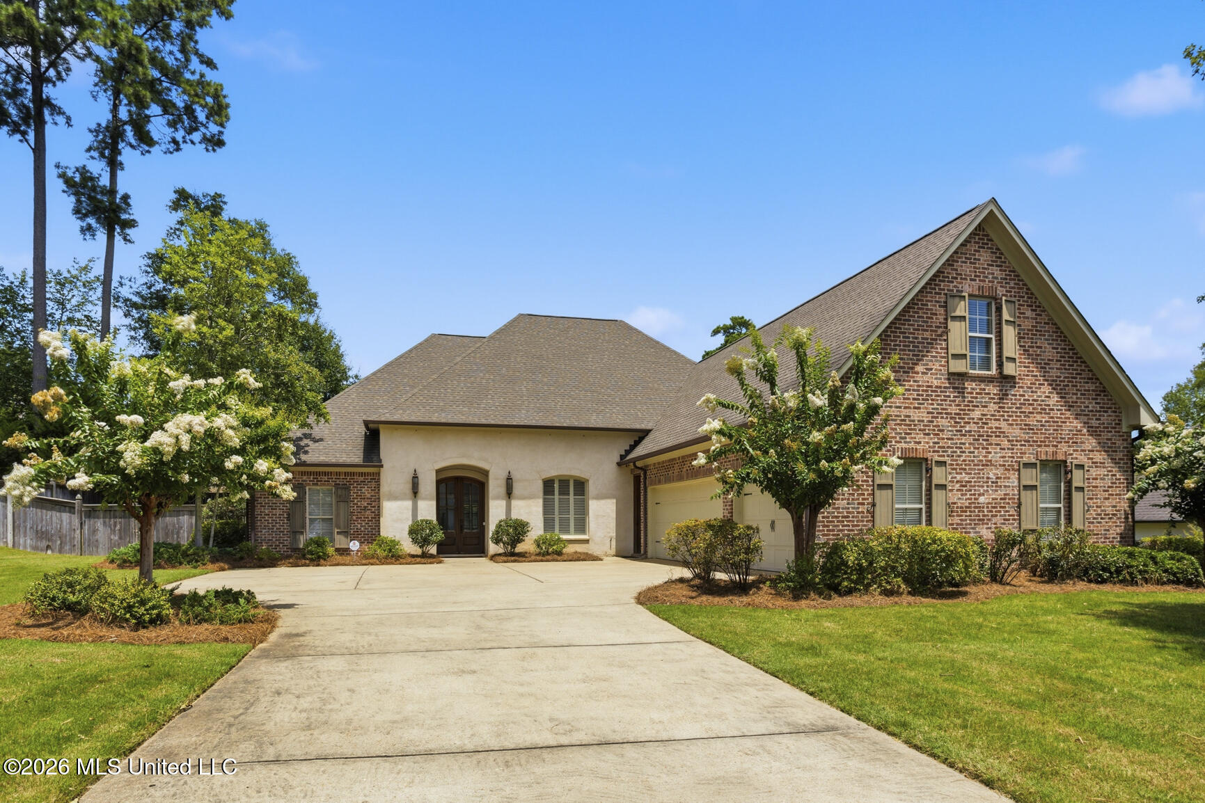 213 Breezy Hill Drive Property Photo 1
