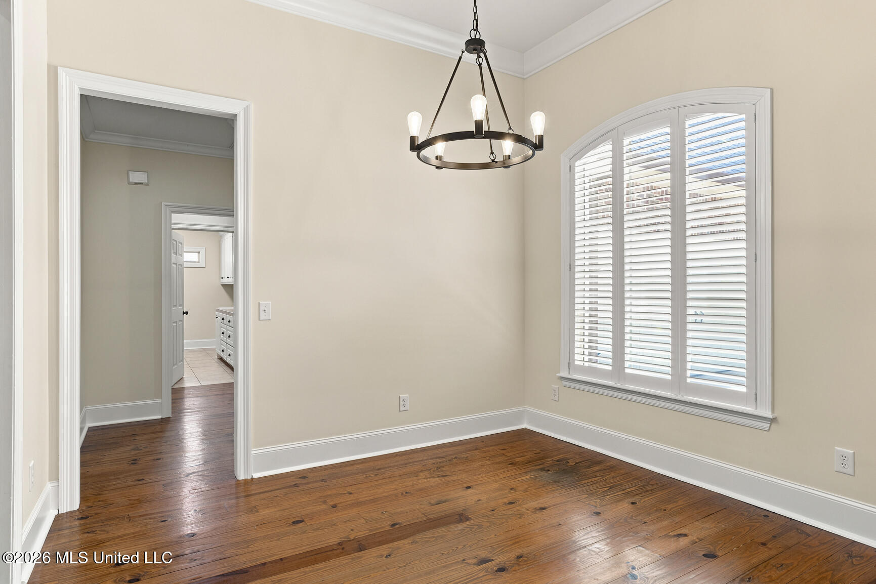 213 Breezy Hill Drive Property Photo 4