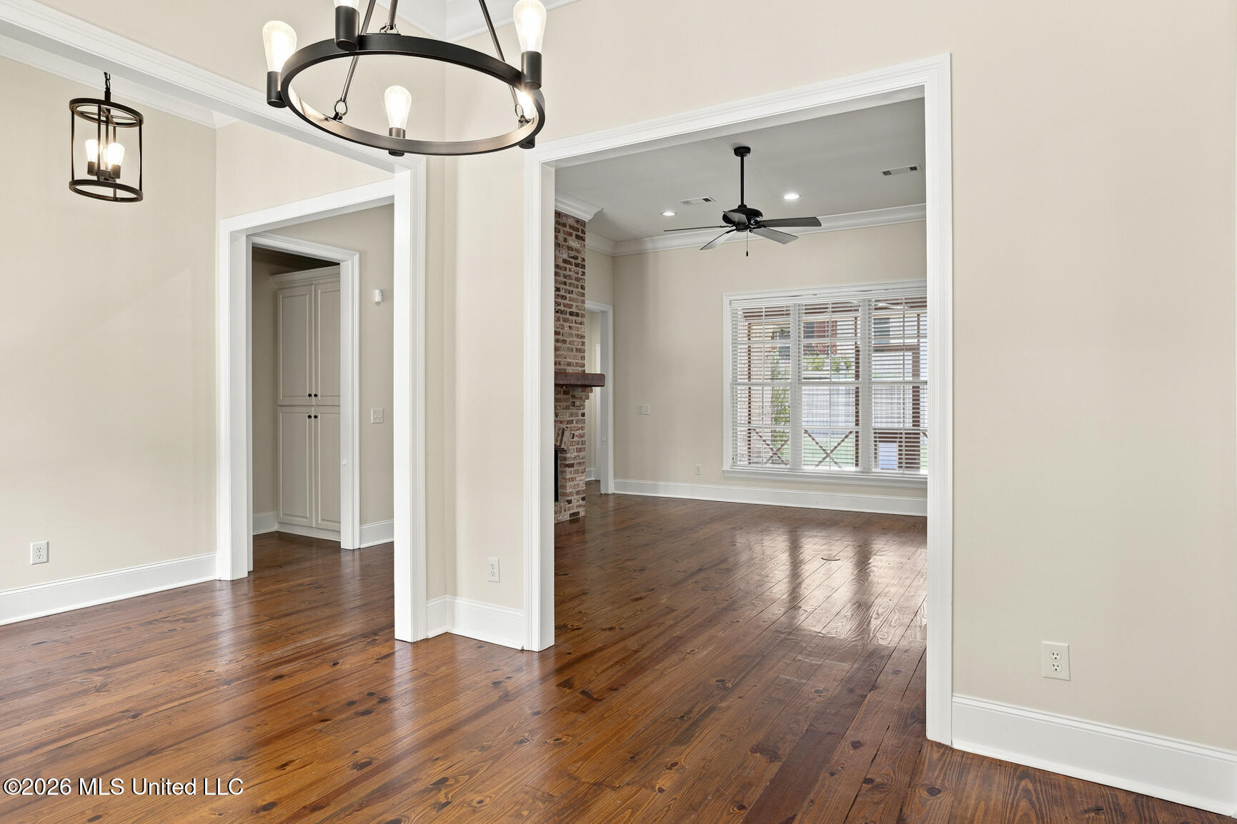 213 Breezy Hill Drive Property Photo 8