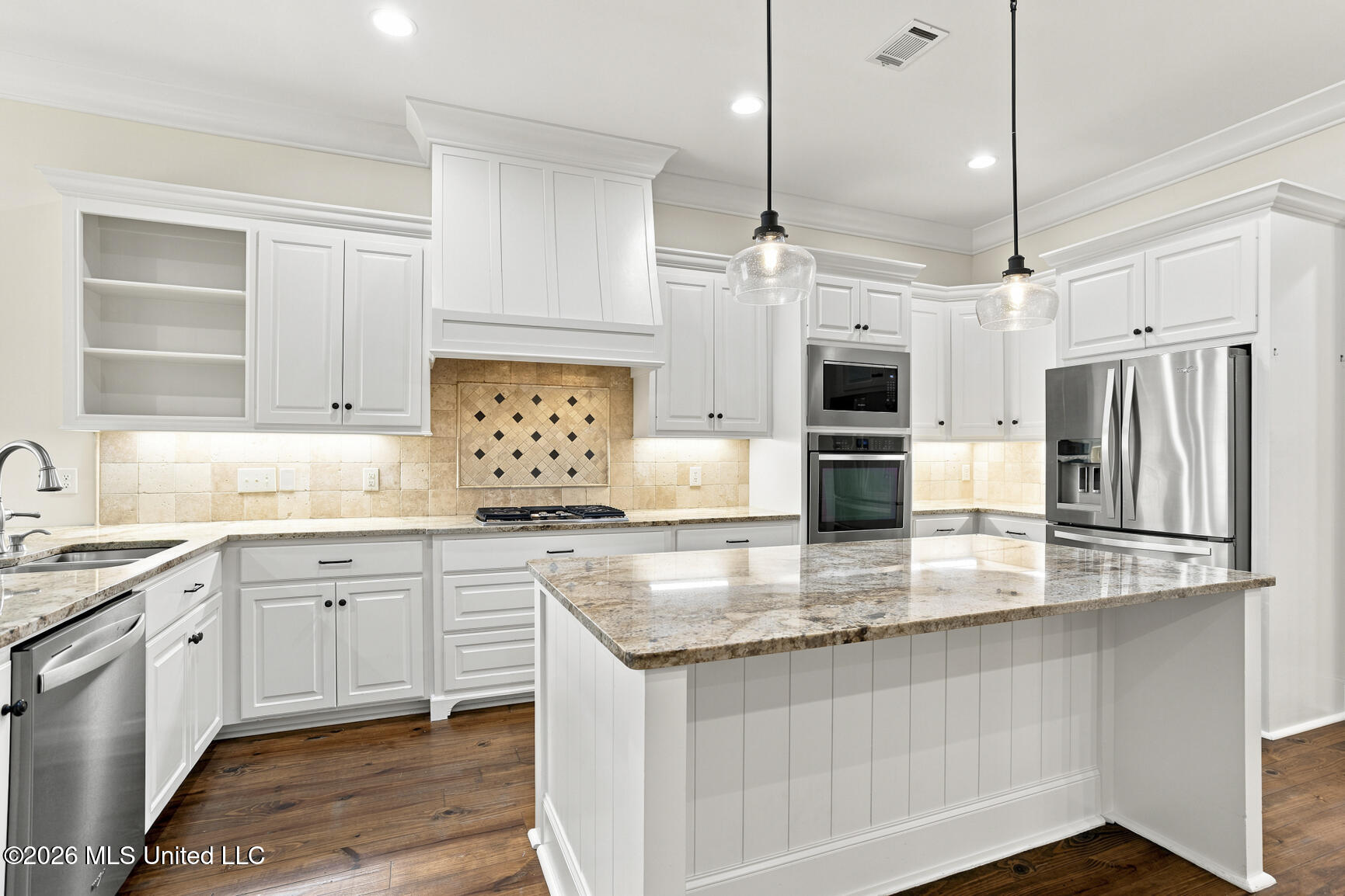 213 Breezy Hill Drive Property Photo 12