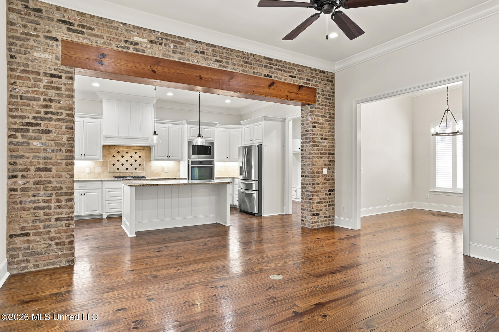 213 Breezy Hill Drive Property Photo 16