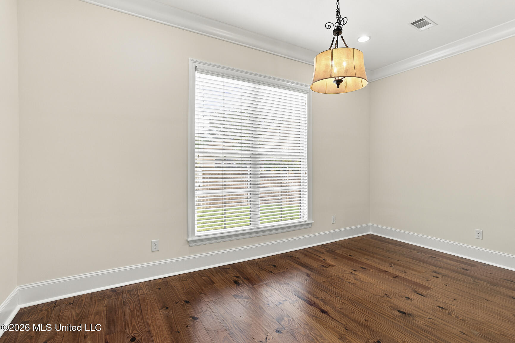213 Breezy Hill Drive Property Photo 26