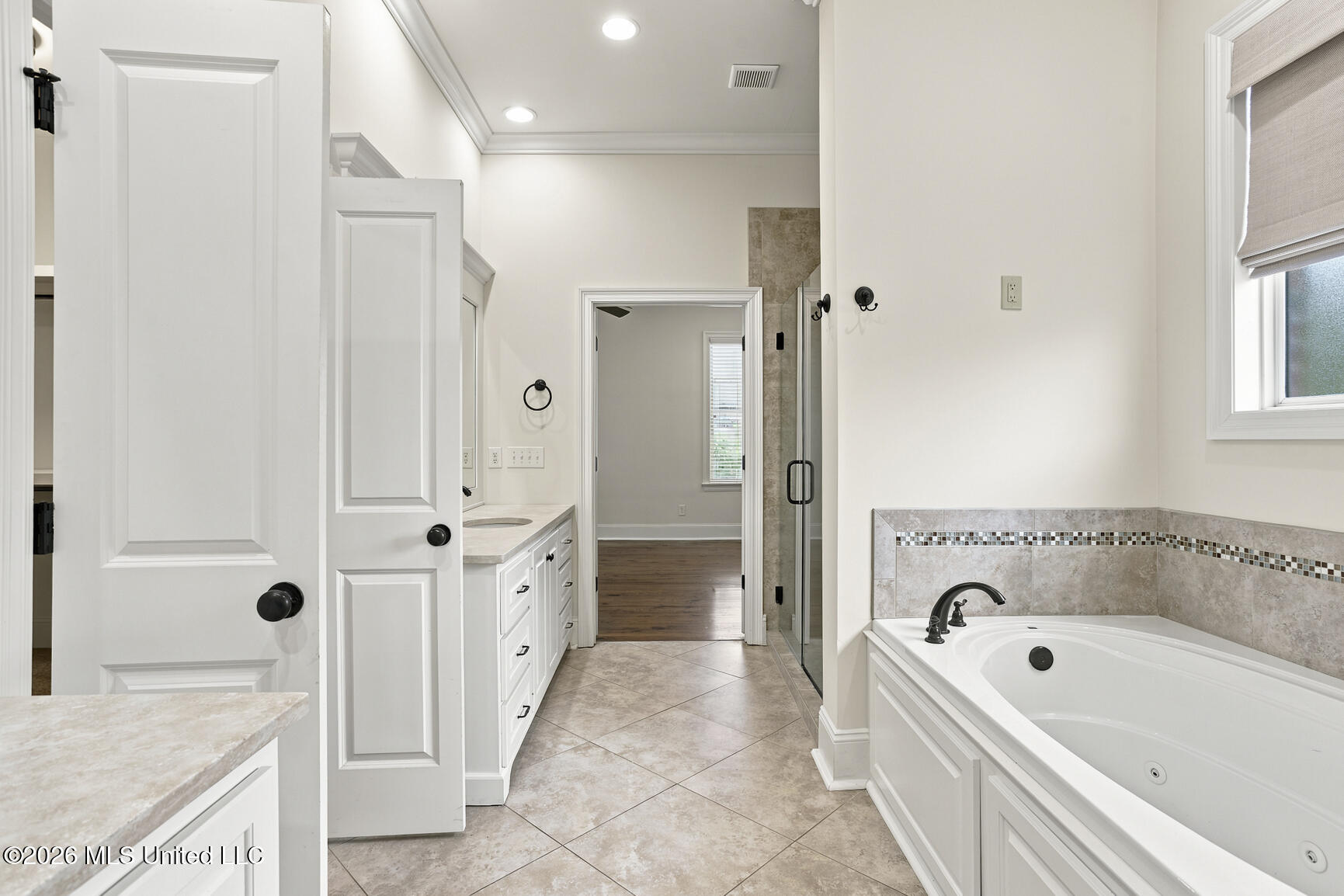213 Breezy Hill Drive Property Photo 36