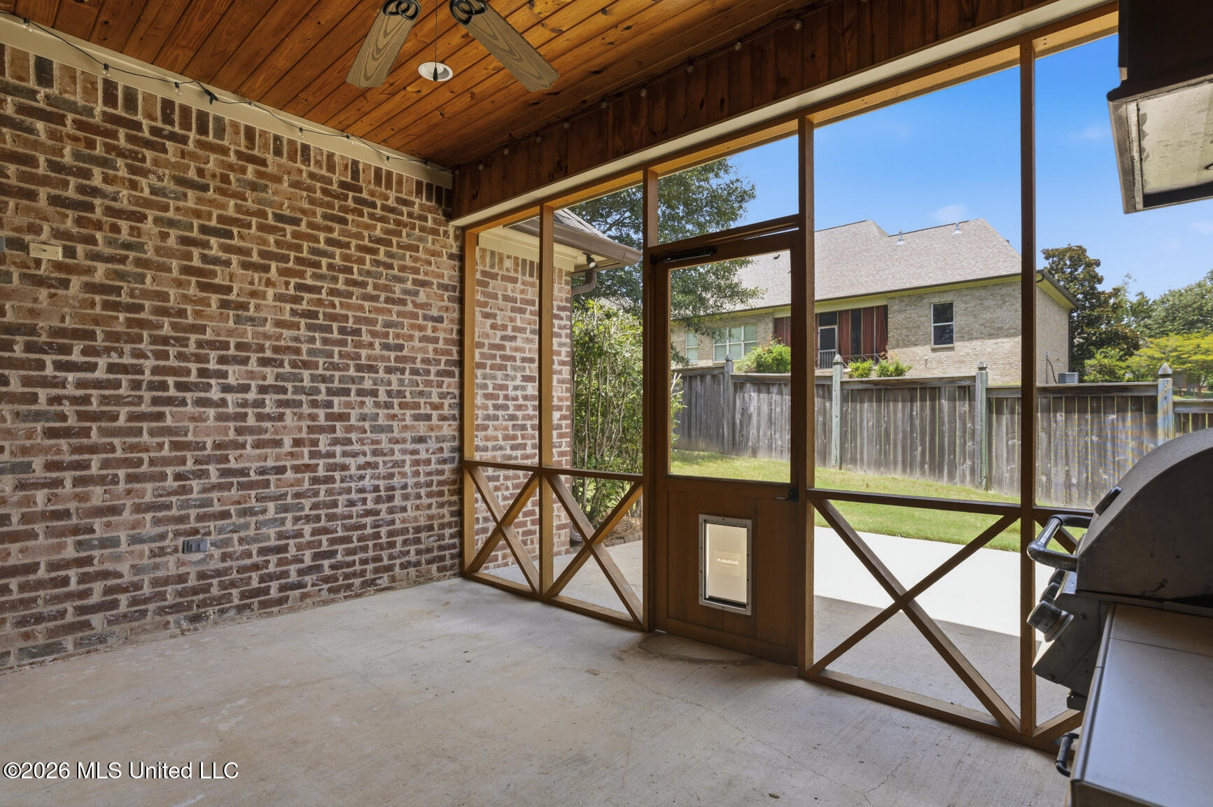 213 Breezy Hill Drive Property Photo 43
