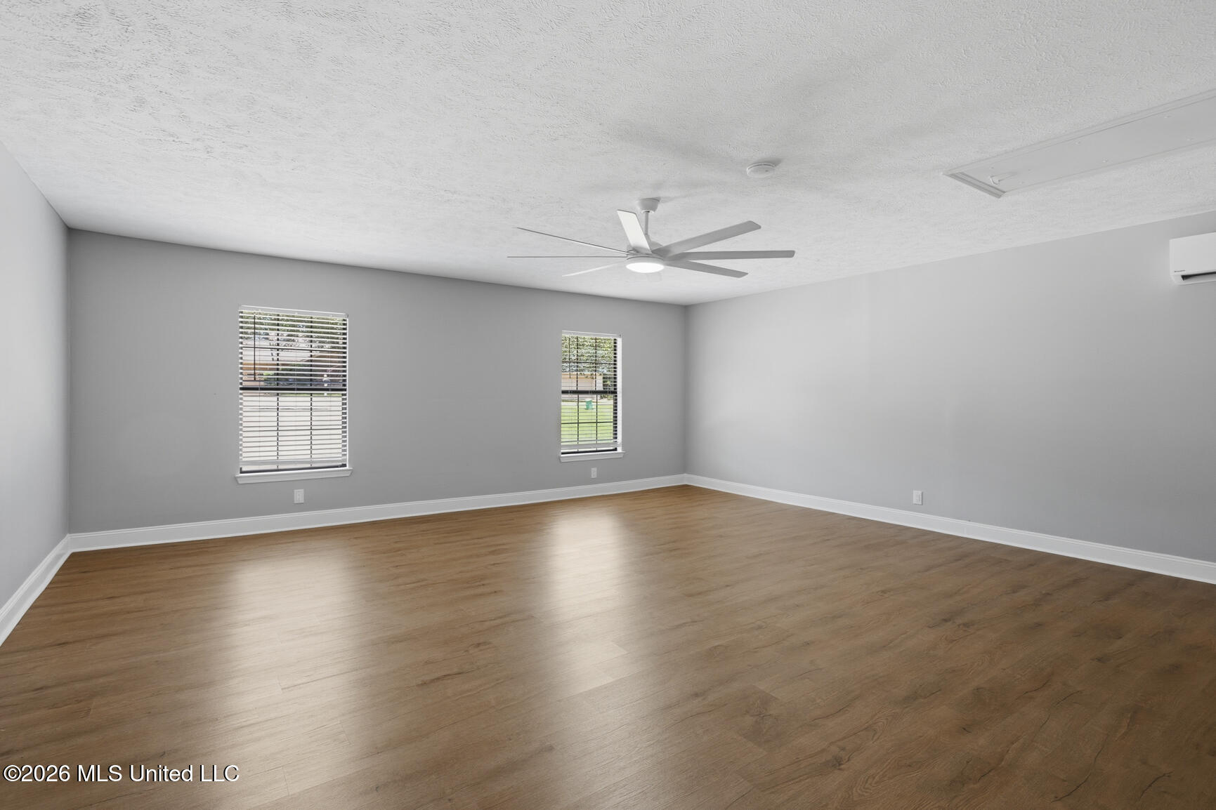 543 Bradford Drive Property Photo 14