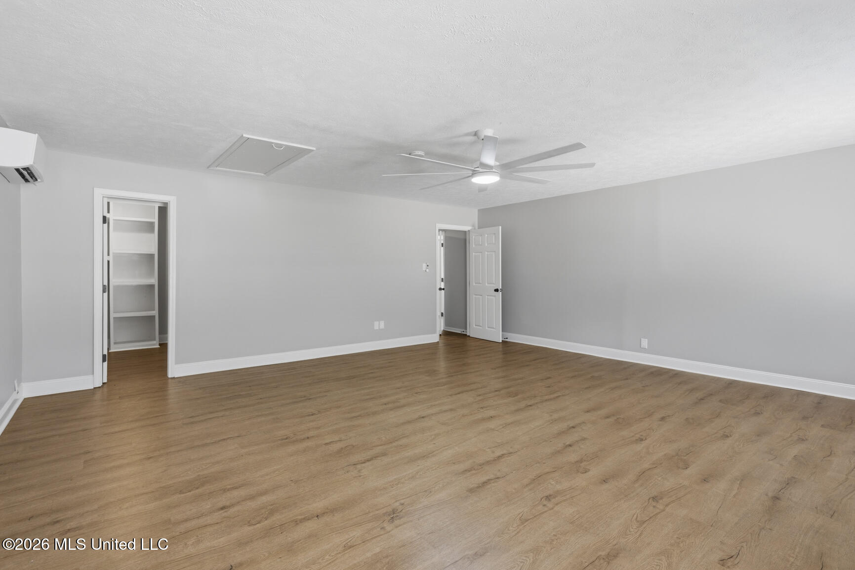 543 Bradford Drive Property Photo 15