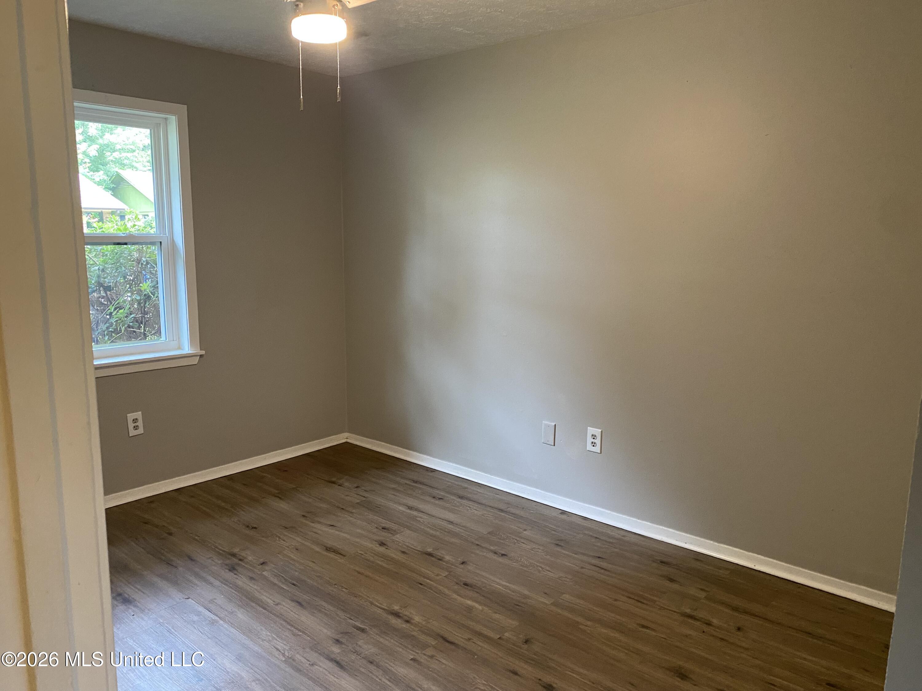 381 James Garfield Circle Property Photo 7