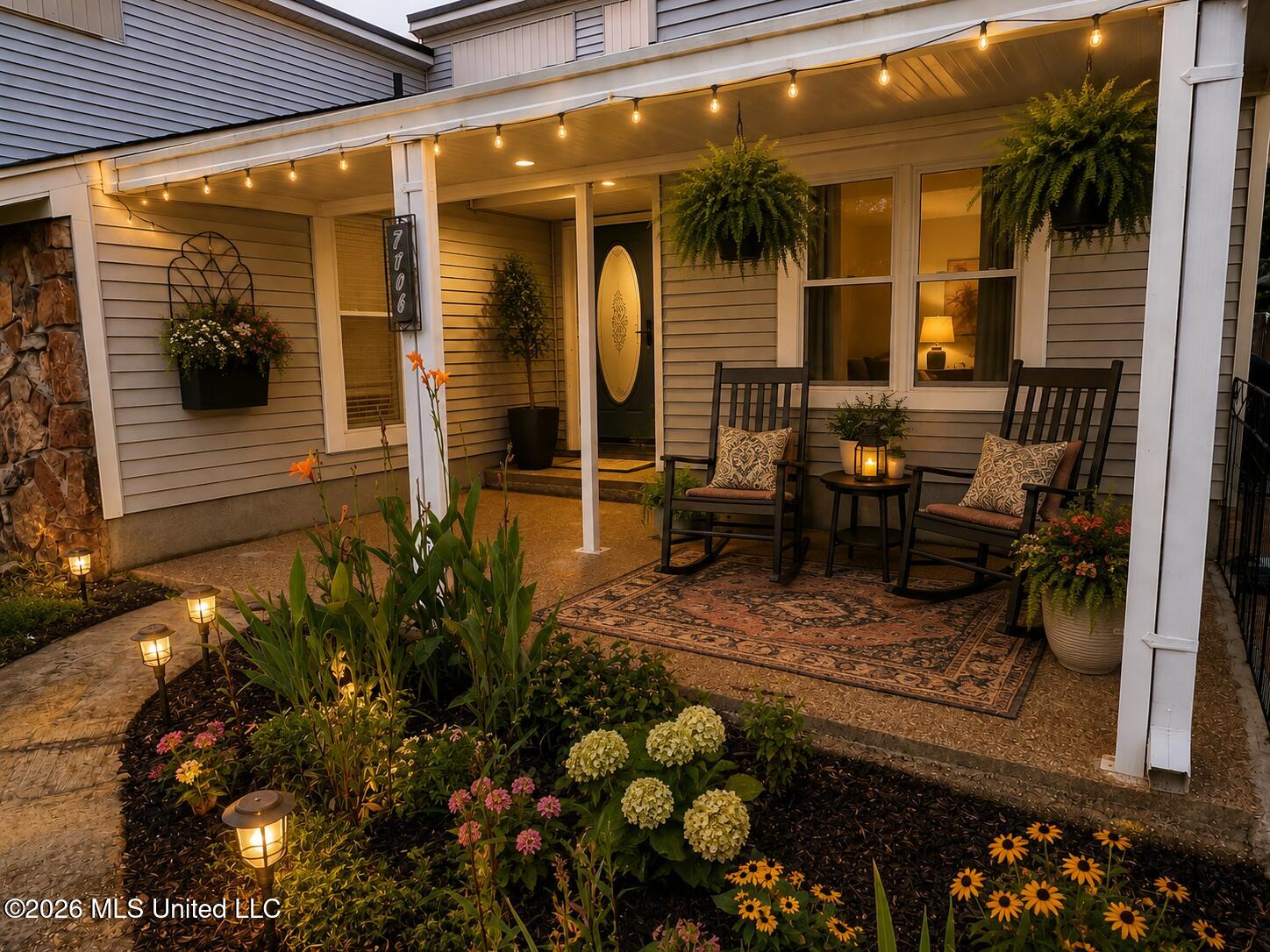 7106 Maplewood Cove Property Photo 15